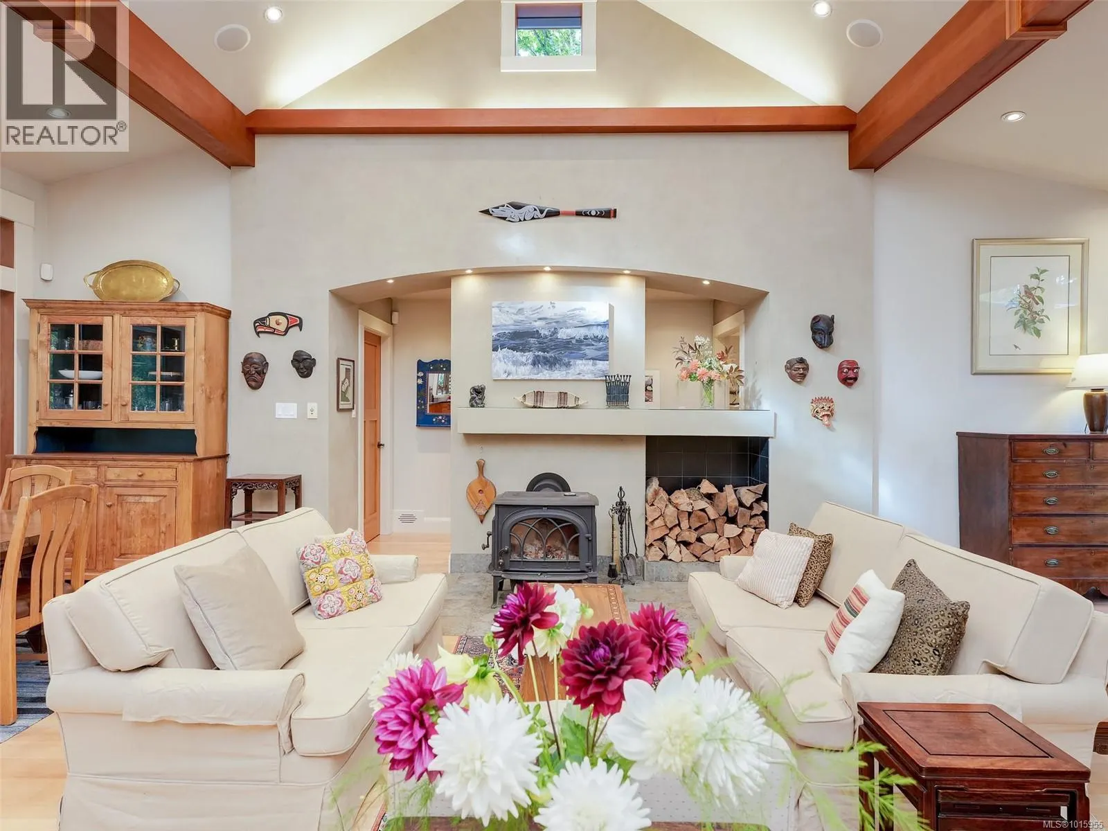 590 Downey Rd