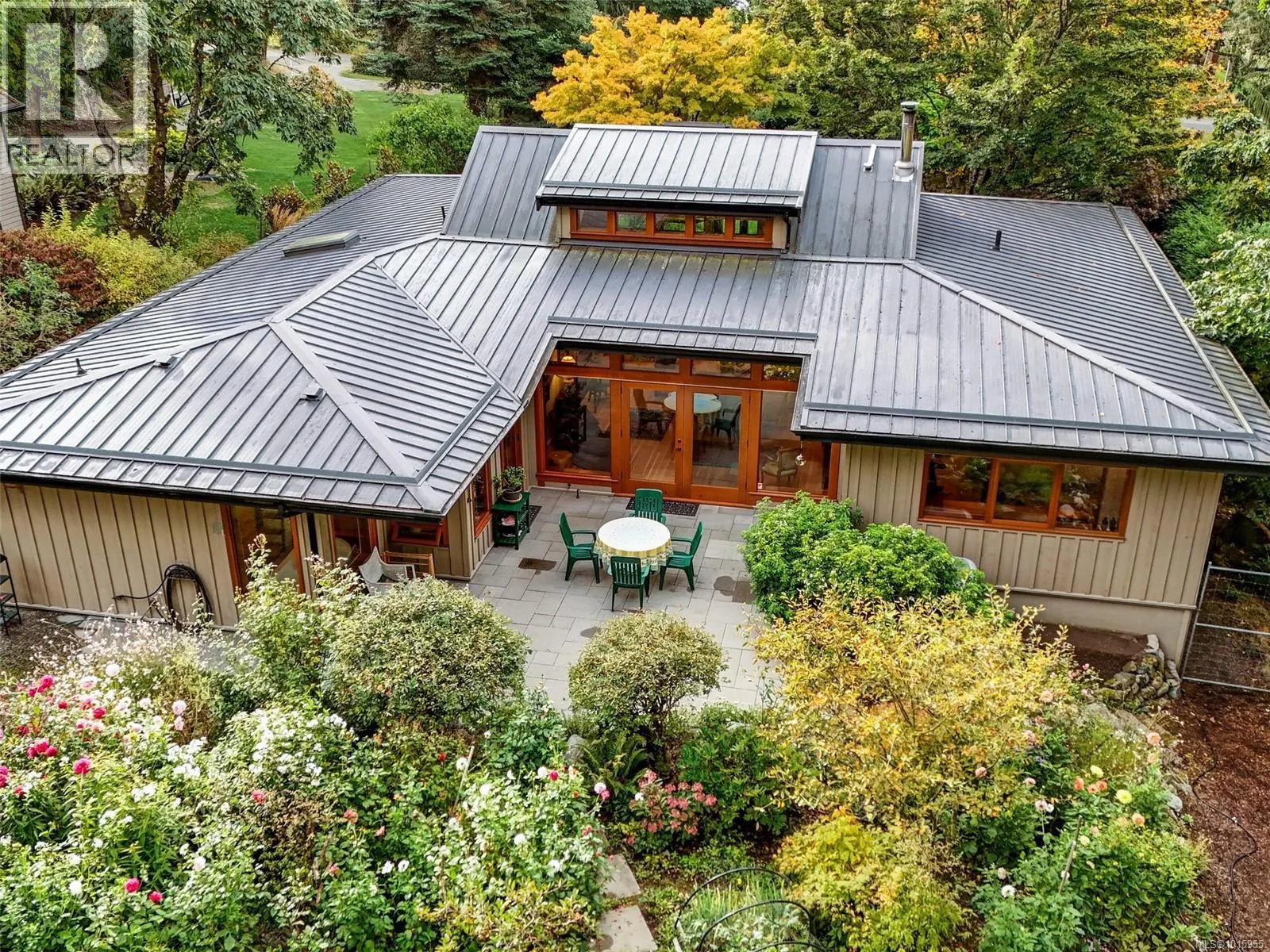 590 Downey Rd