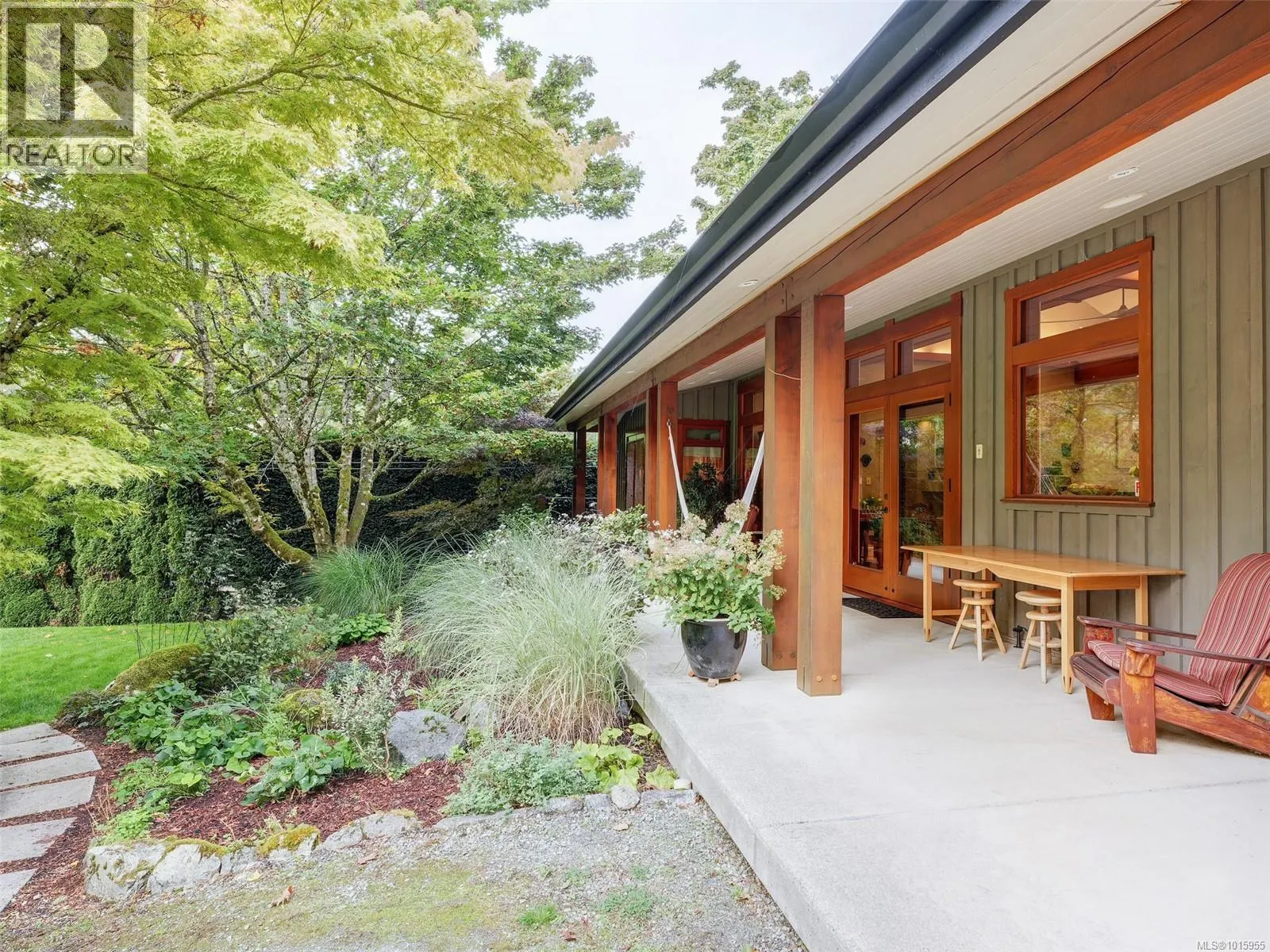 590 Downey Rd