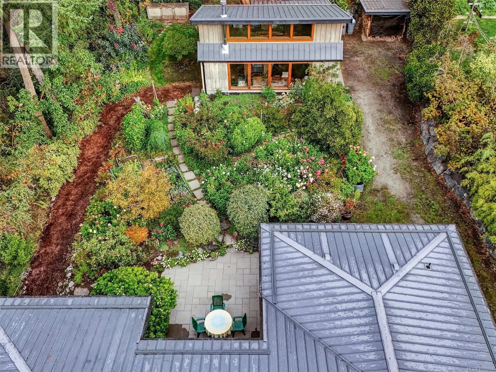 590 Downey Rd