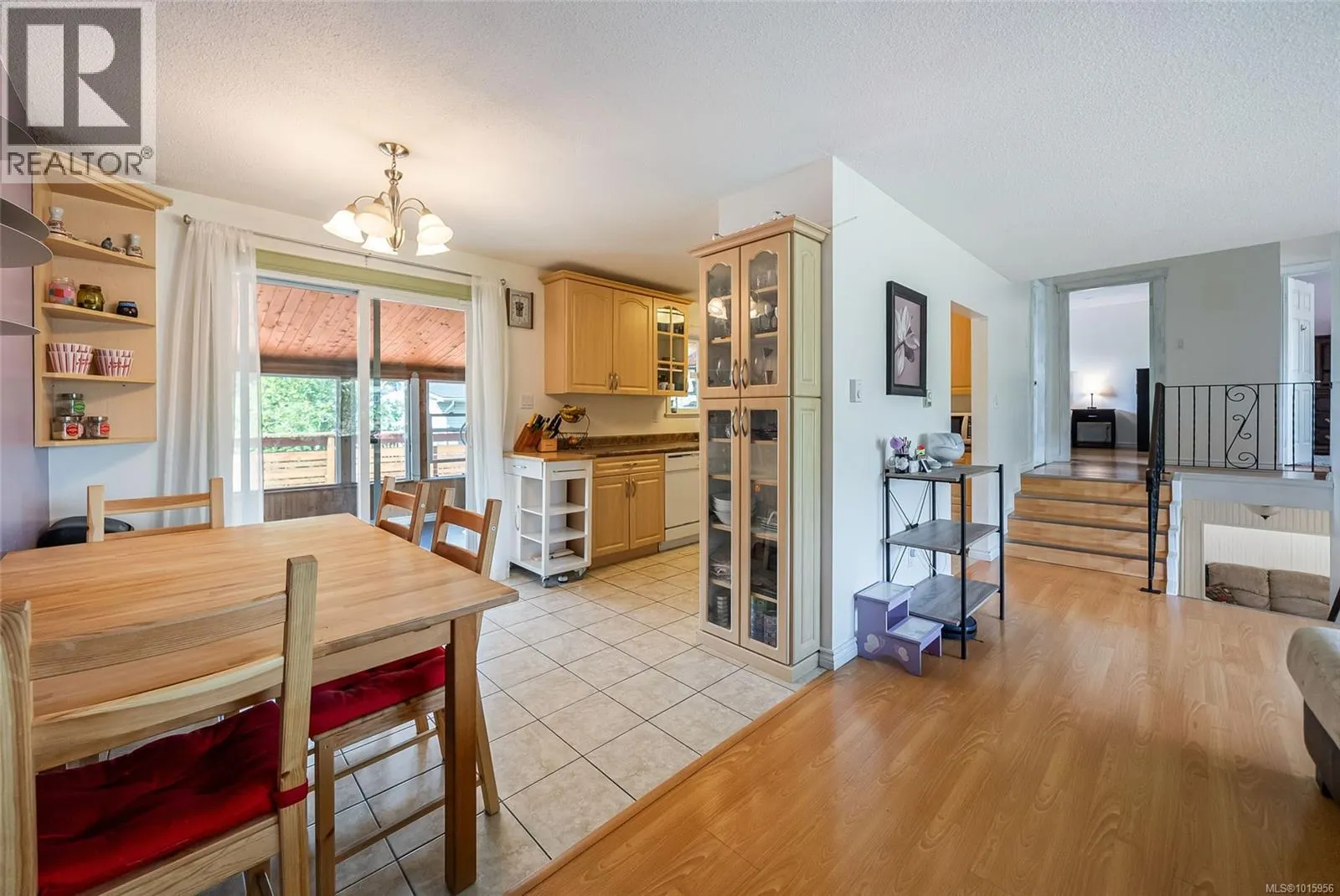 186 Acacia Ave