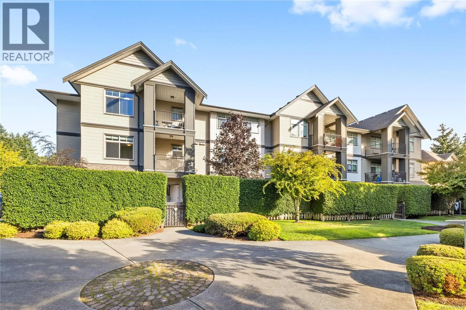 206 2115 Meredith Rd