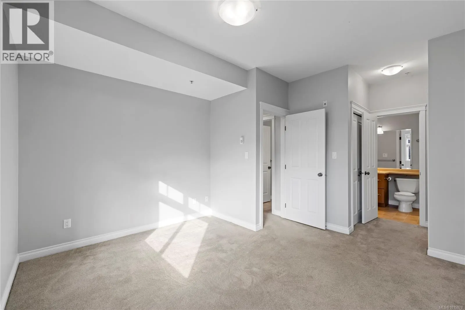 206 2115 Meredith Rd