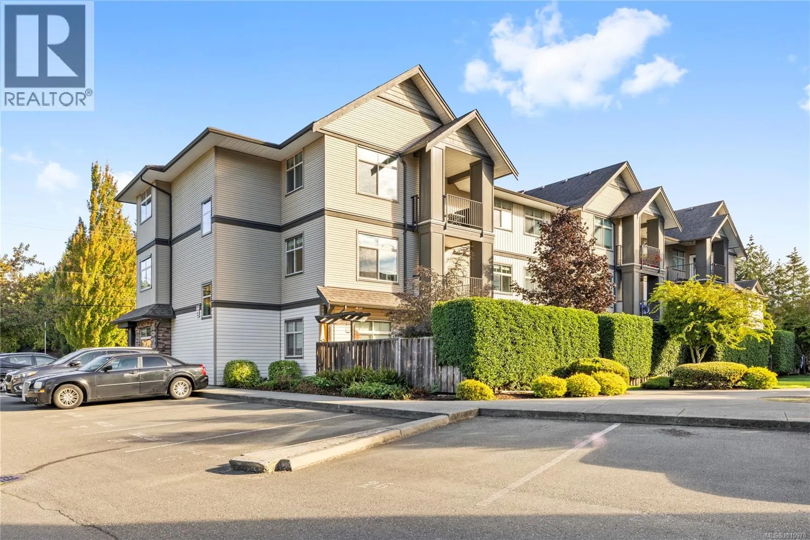 206 2115 Meredith Rd