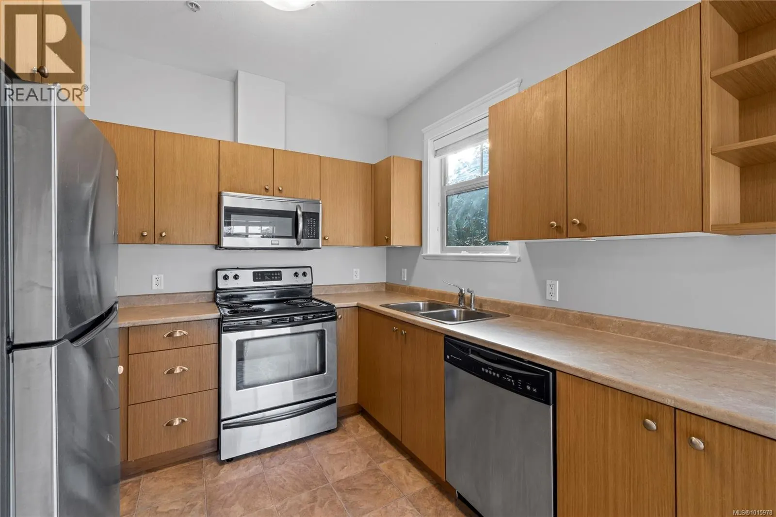 206 2115 Meredith Rd