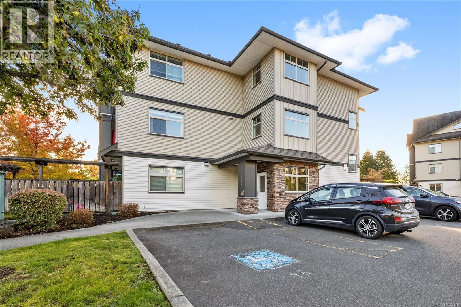 206 2115 Meredith Rd