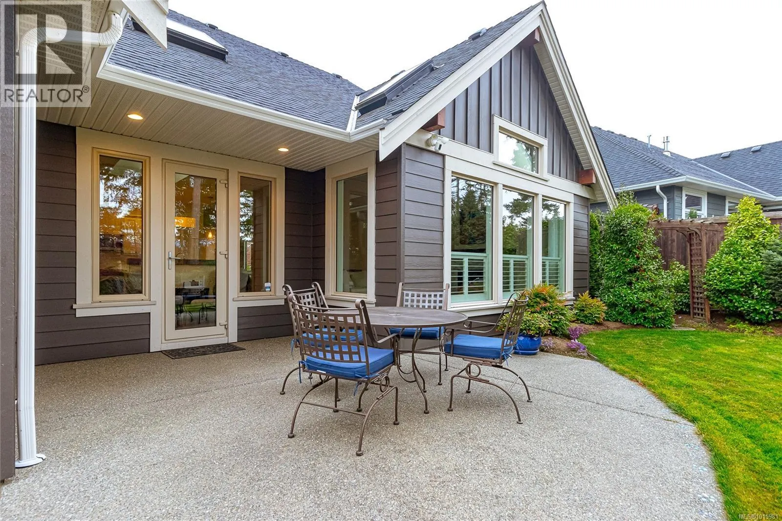 473 Ridgefield Dr
