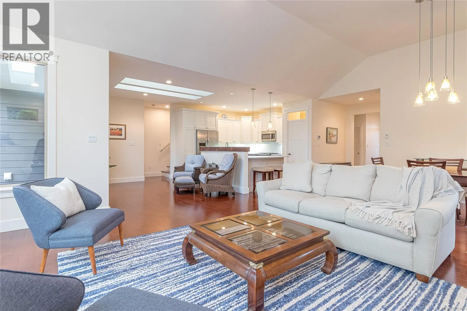 473 Ridgefield Dr