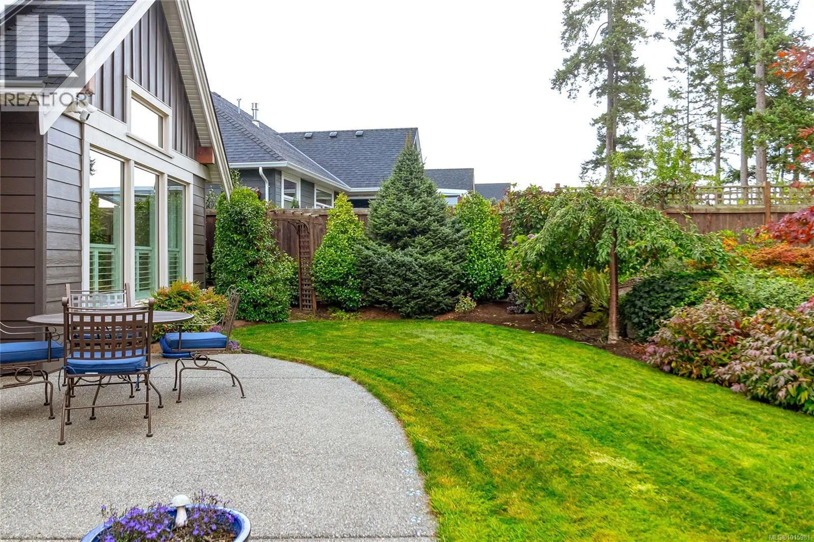 473 Ridgefield Dr
