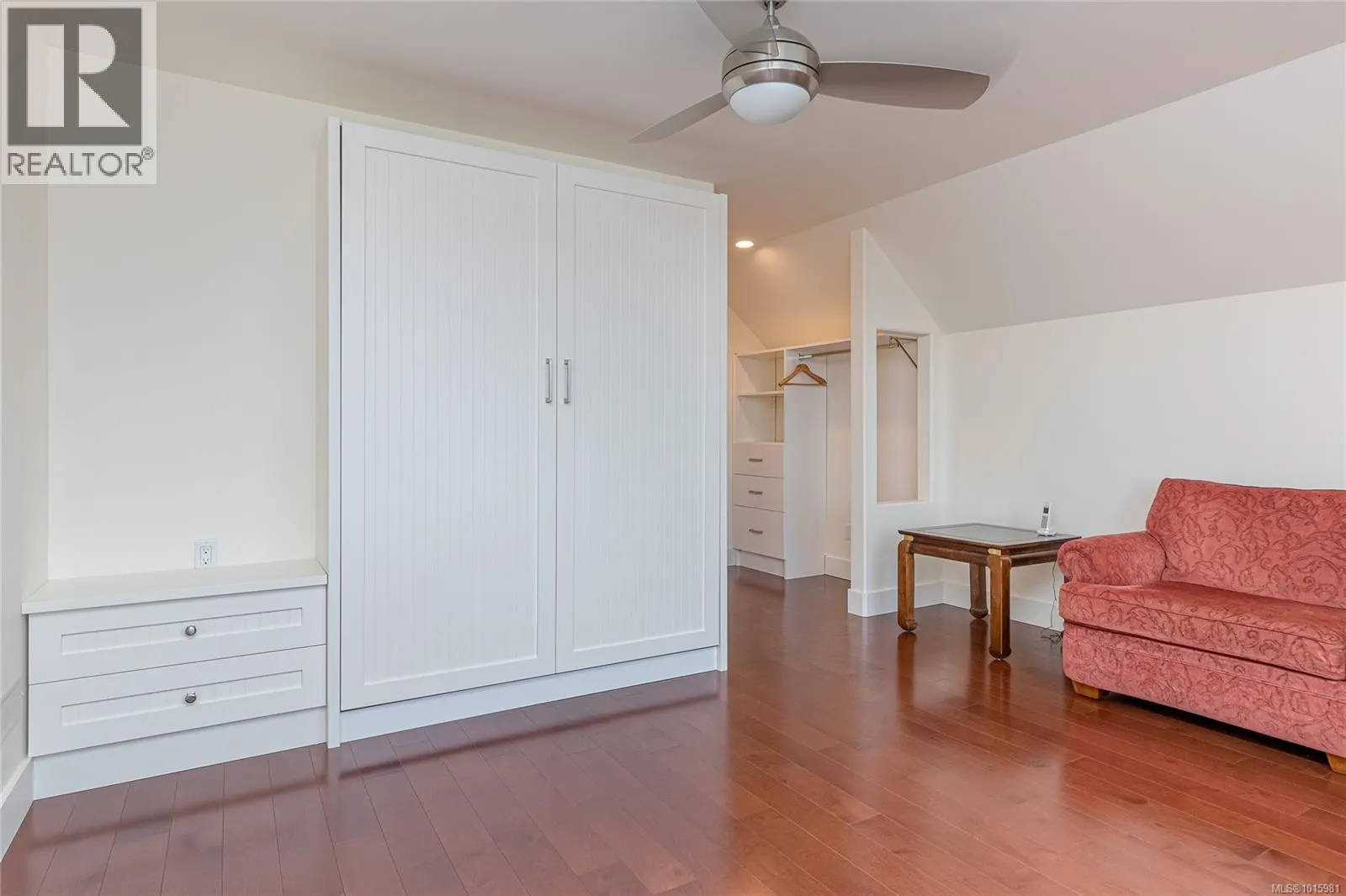 473 Ridgefield Dr