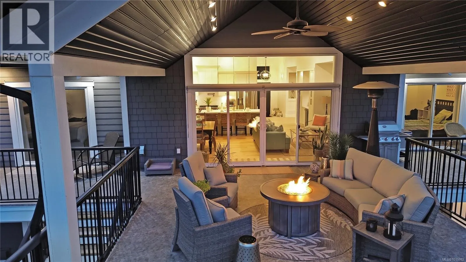 2580 Holyrood Dr