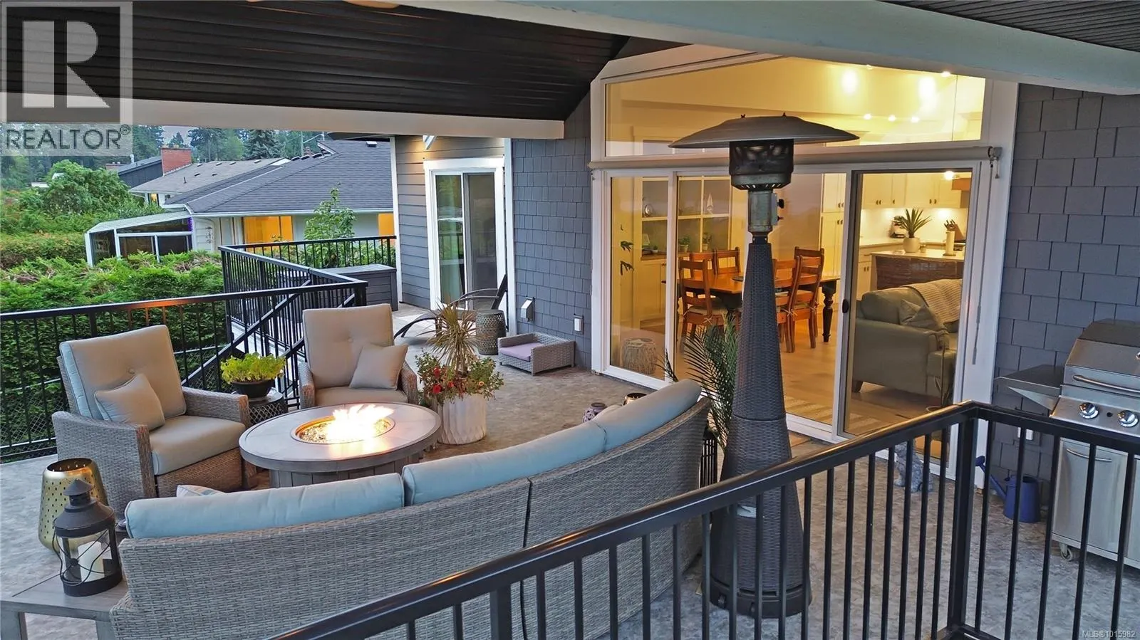2580 Holyrood Dr