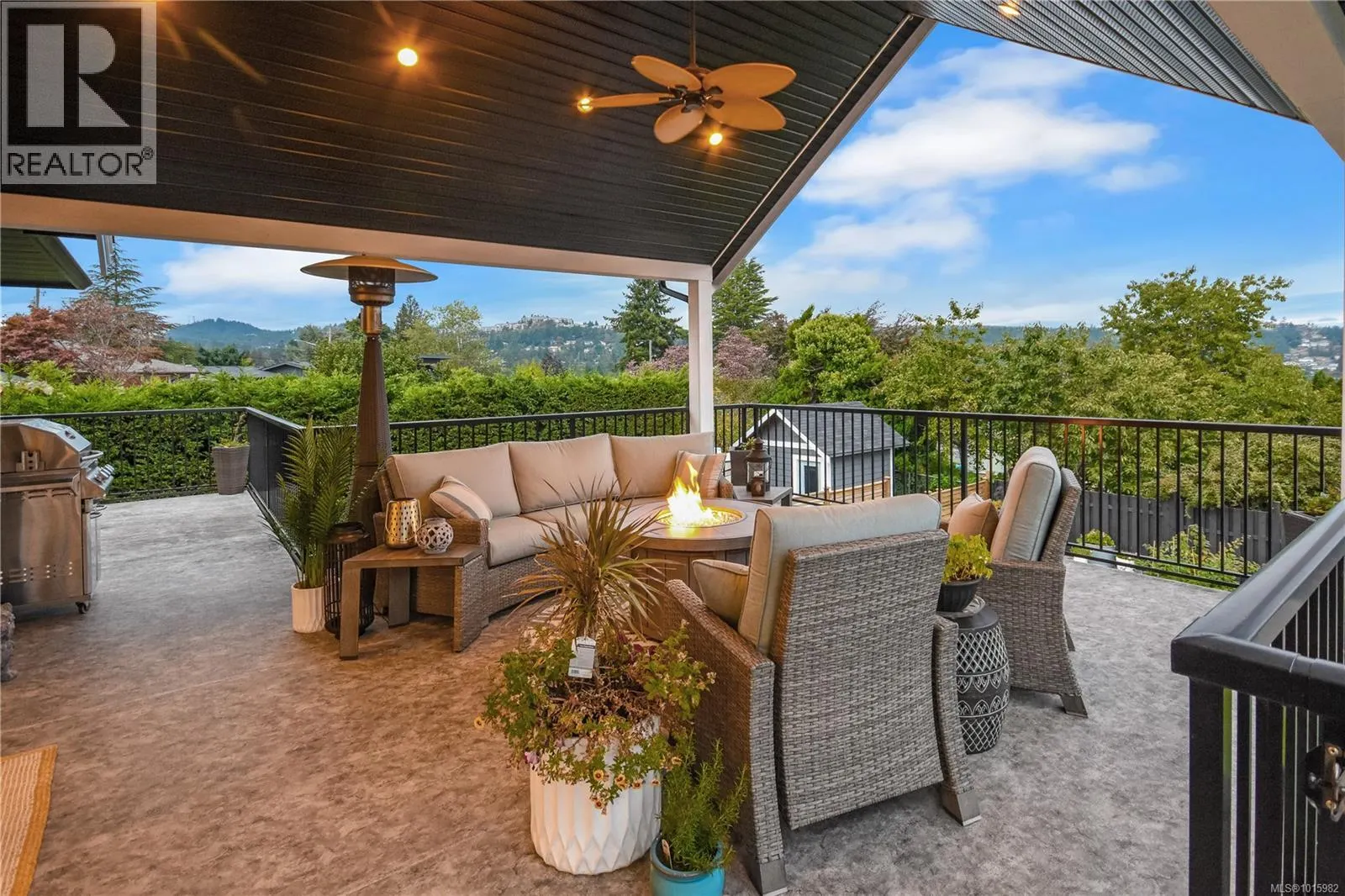 2580 Holyrood Dr