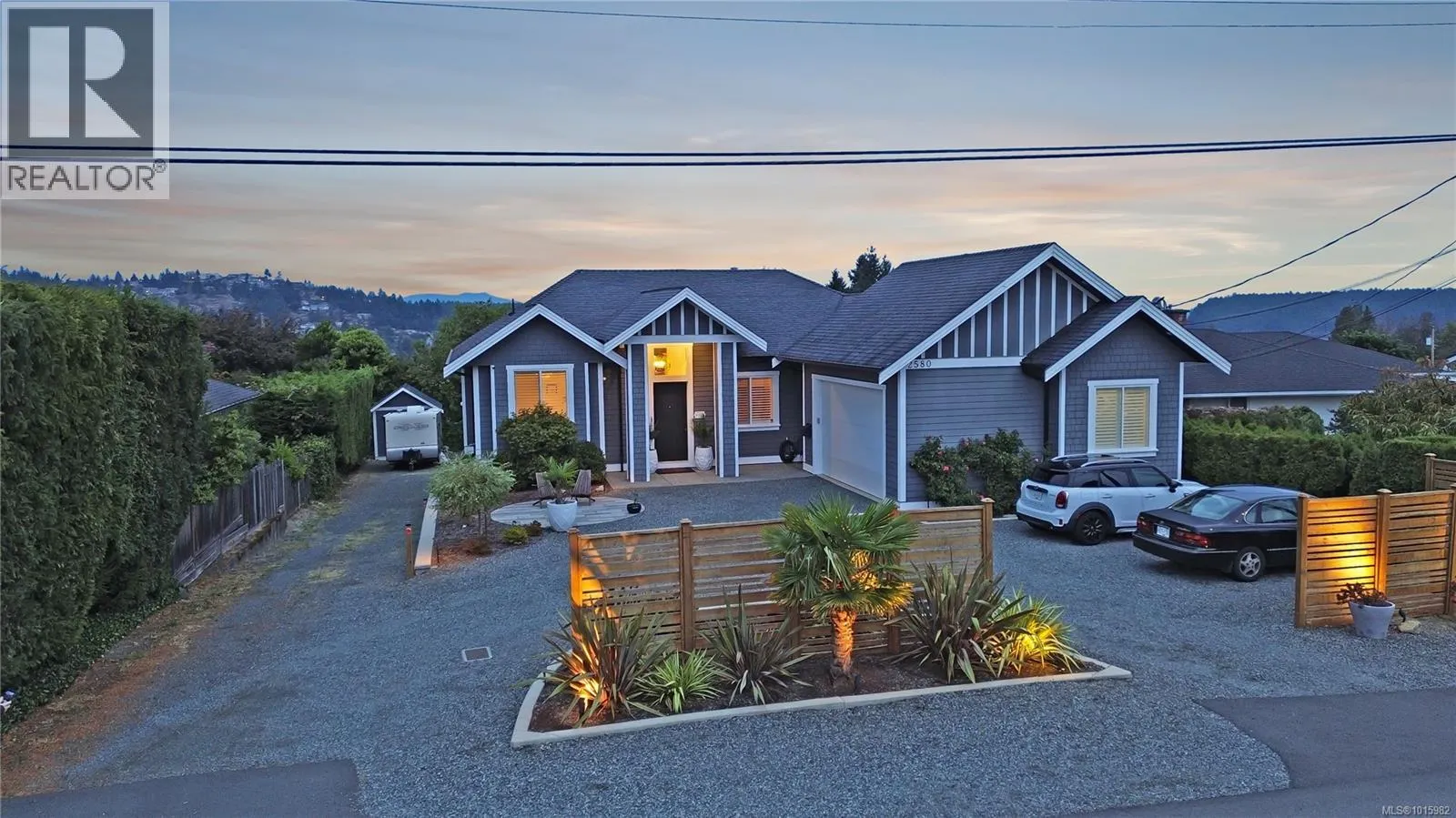 2580 Holyrood Dr