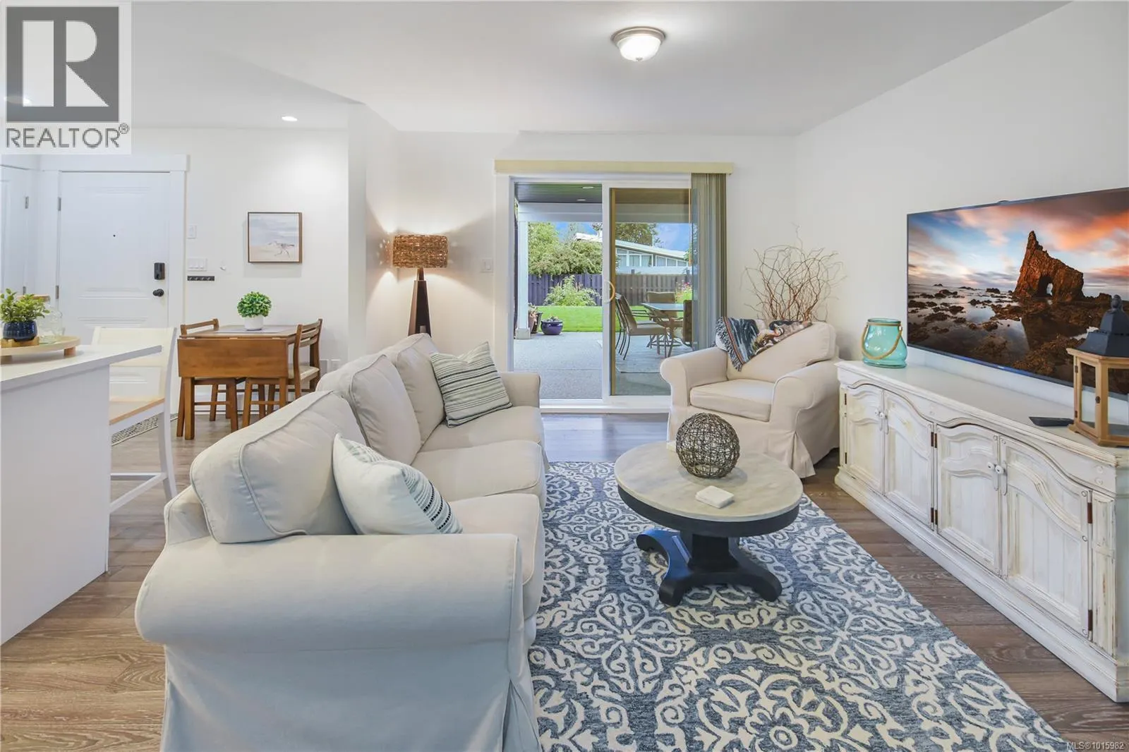 2580 Holyrood Dr