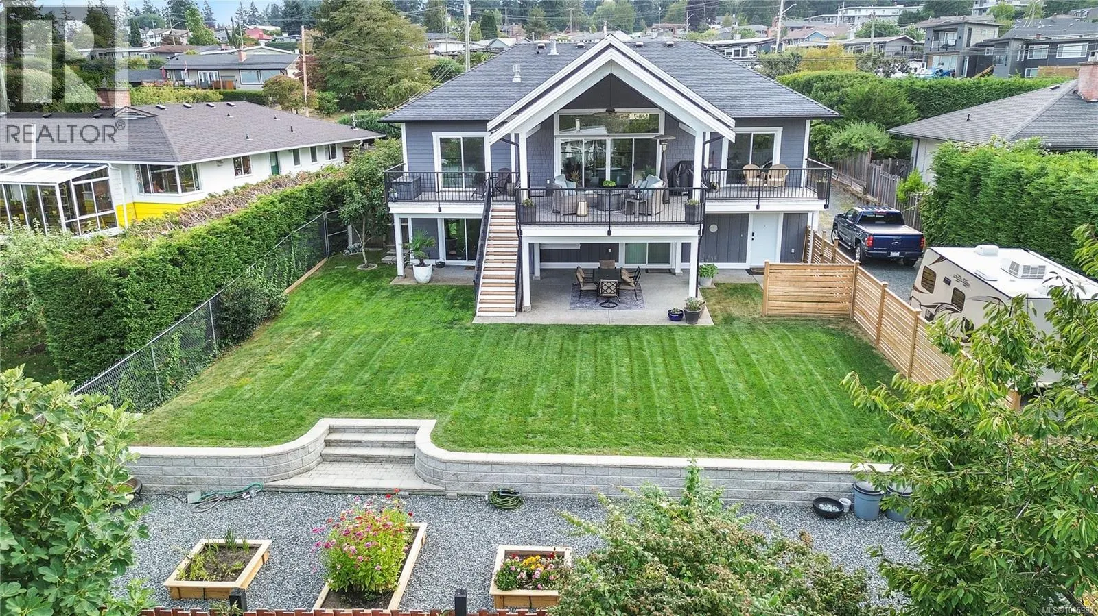 2580 Holyrood Dr