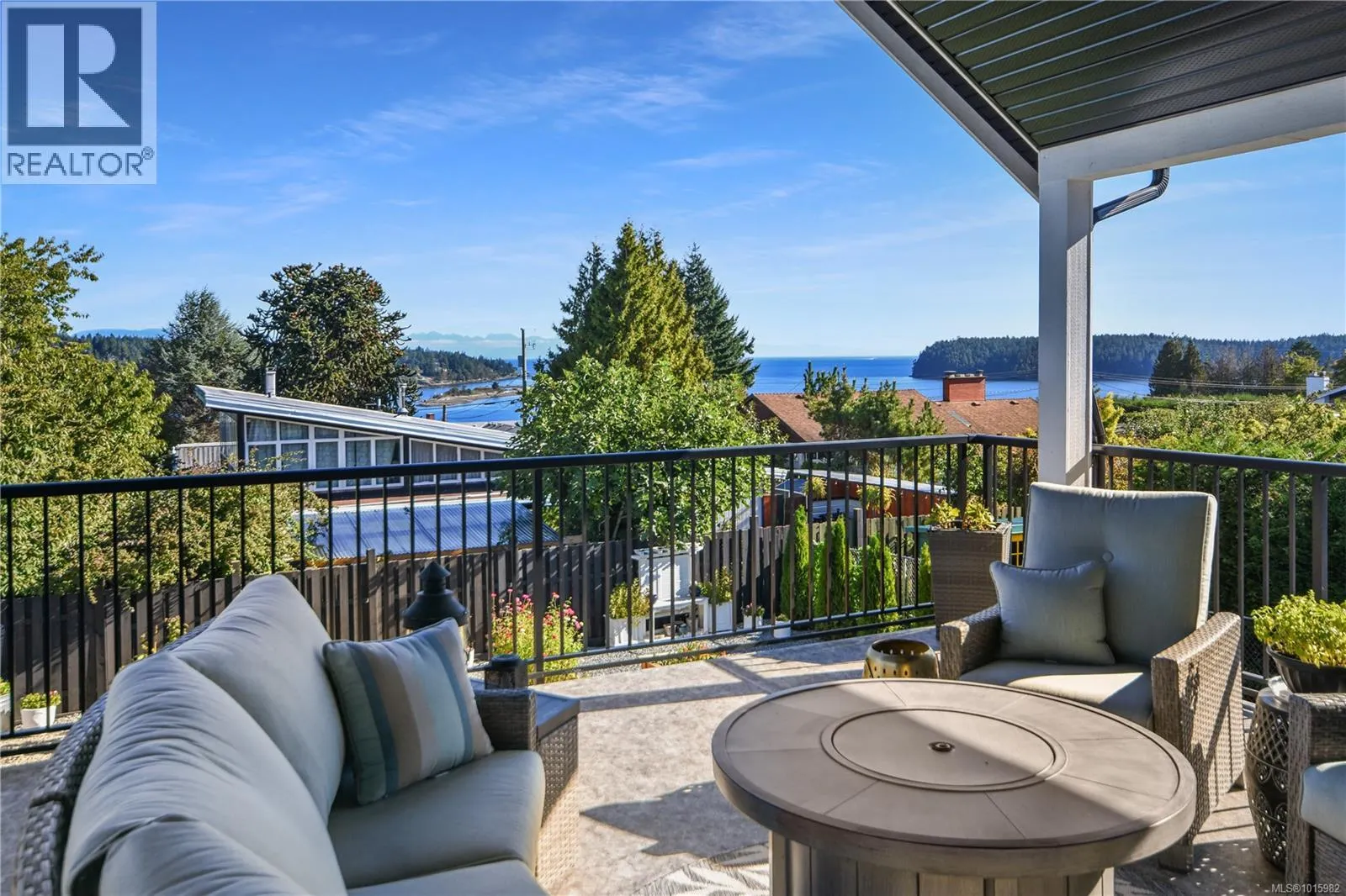 2580 Holyrood Dr