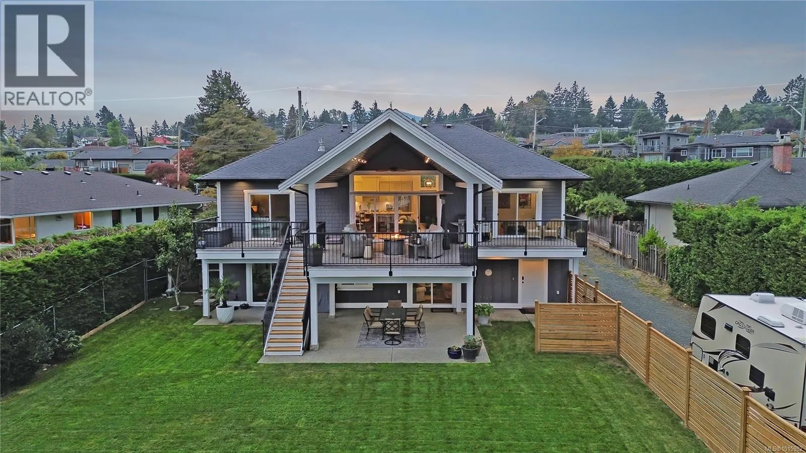 2580 Holyrood Dr