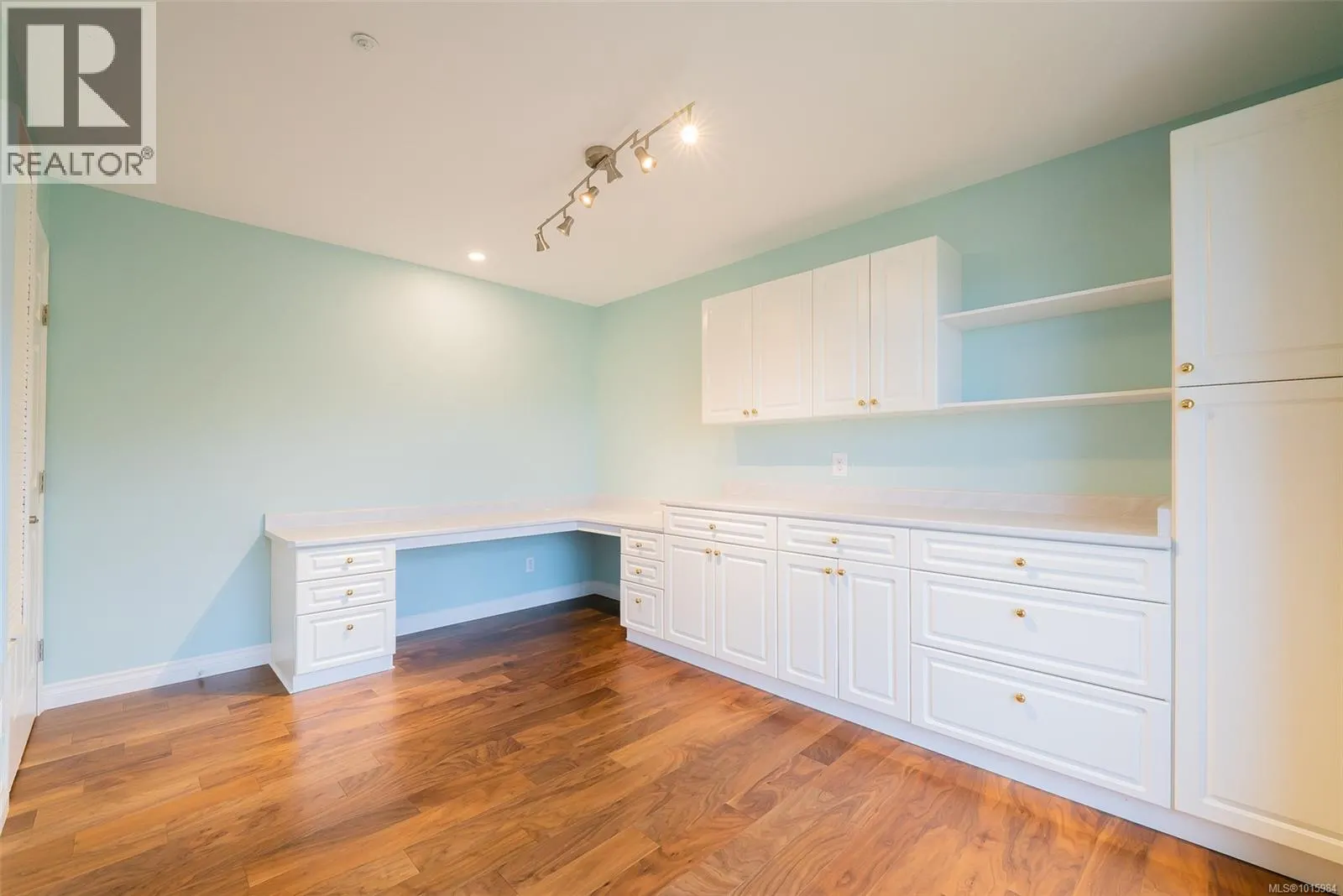 11 4991 Bella Vista Cres