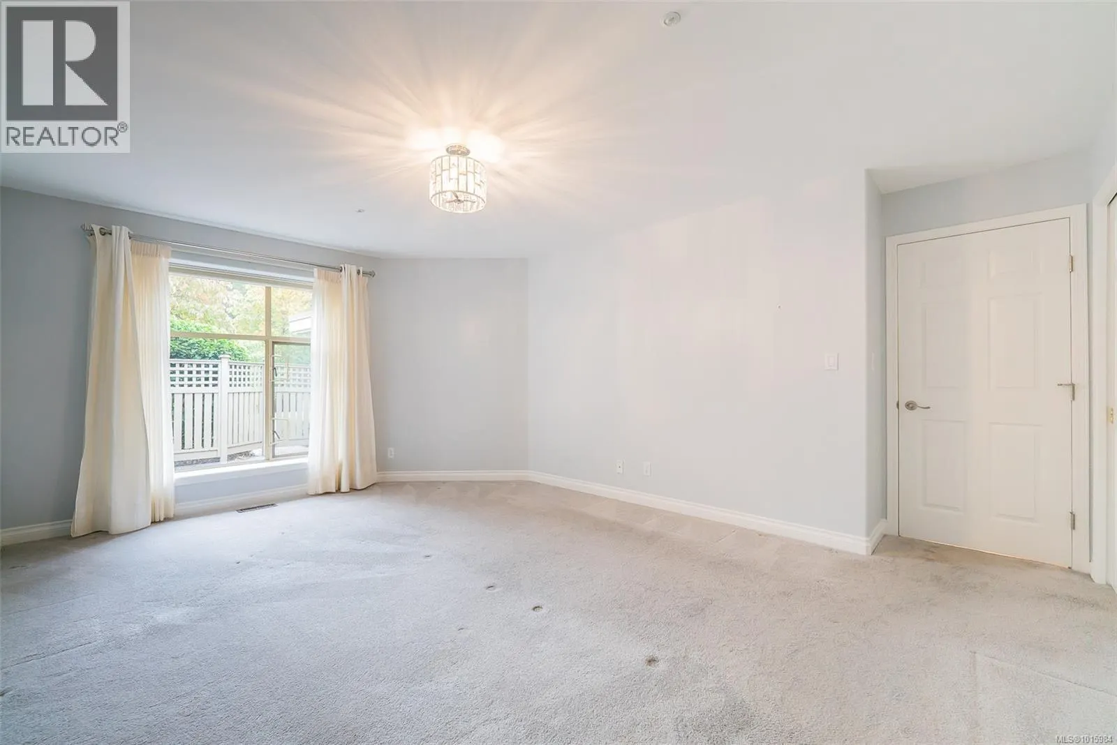 11 4991 Bella Vista Cres
