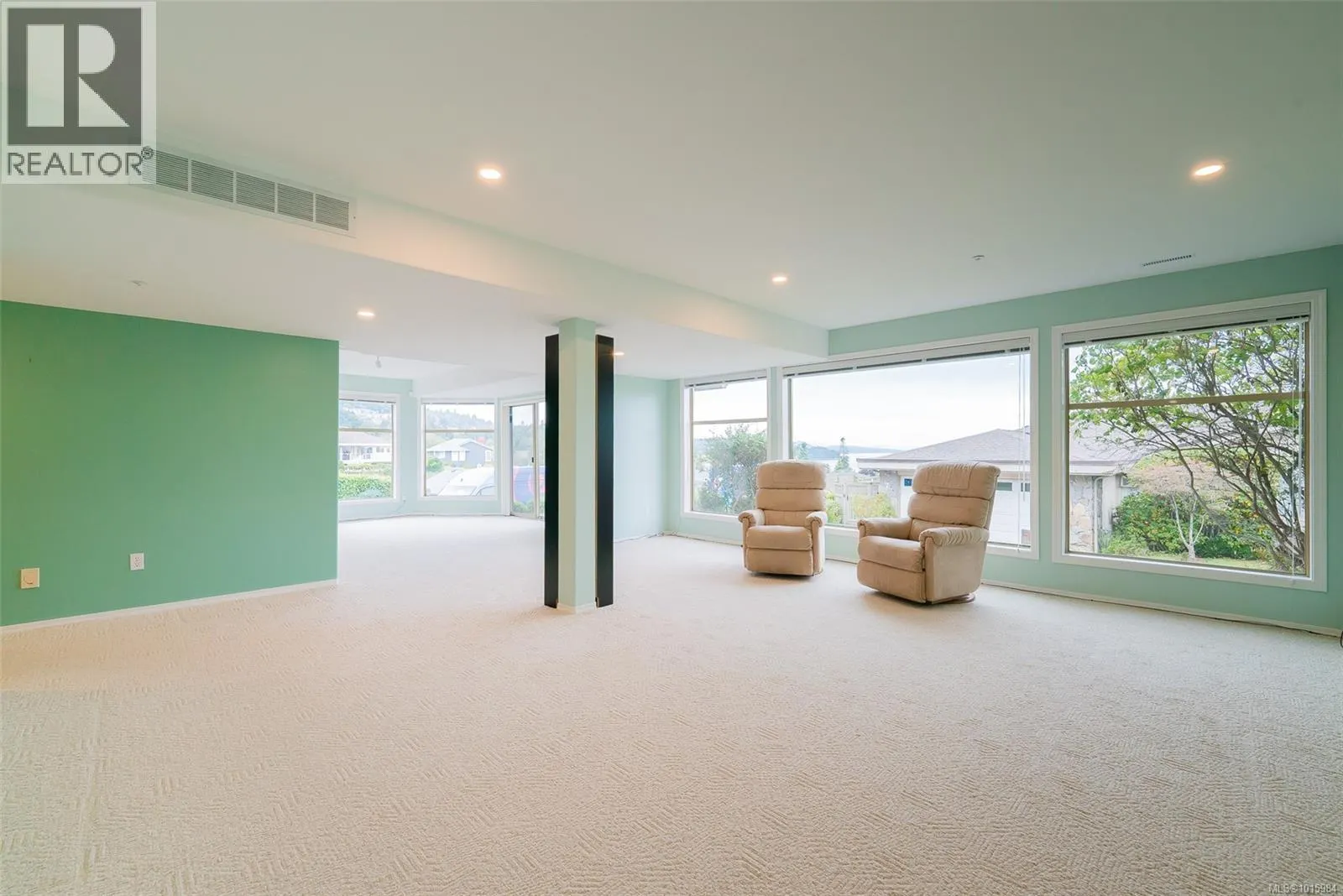 11 4991 Bella Vista Cres