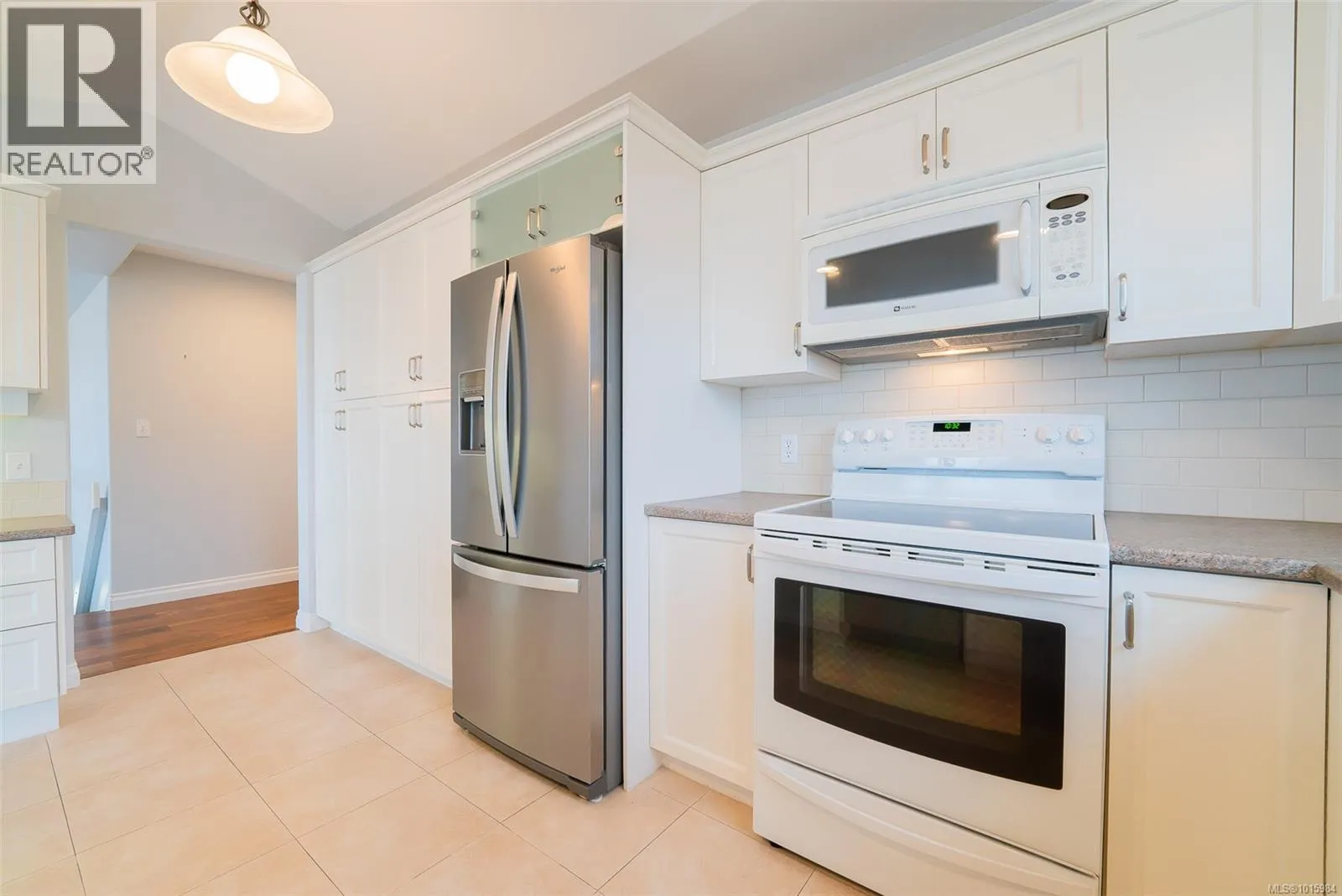 11 4991 Bella Vista Cres