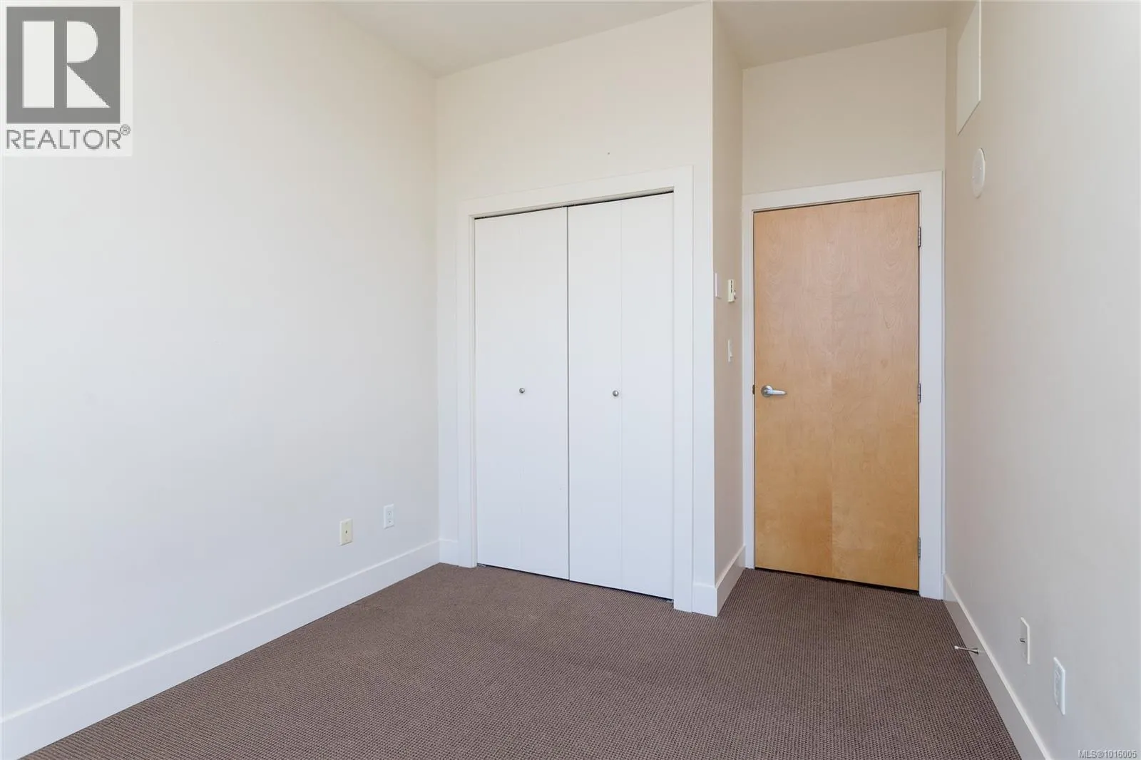 728 2745 Veterans Memorial Pkwy