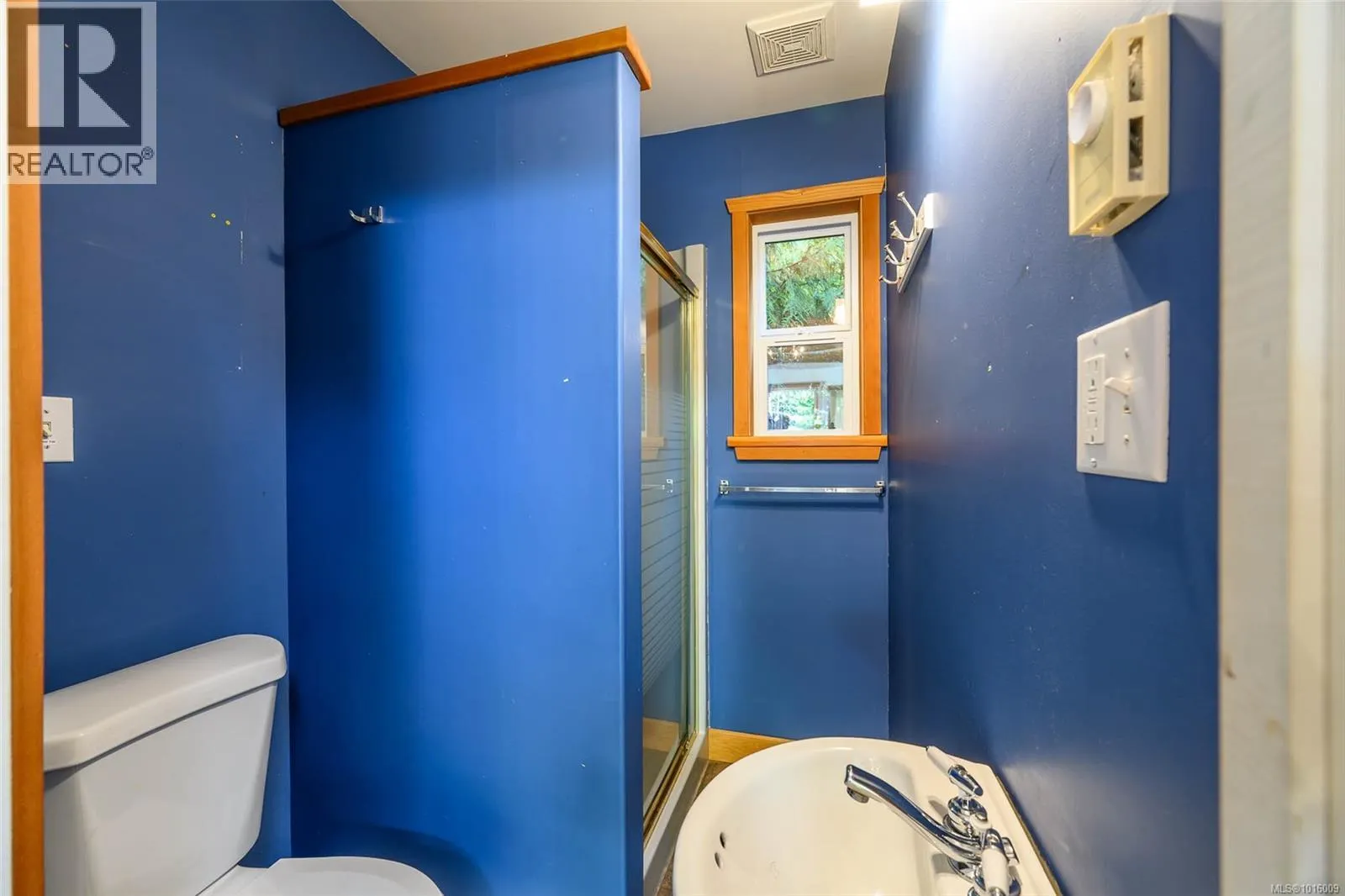 584 Sabre Rd