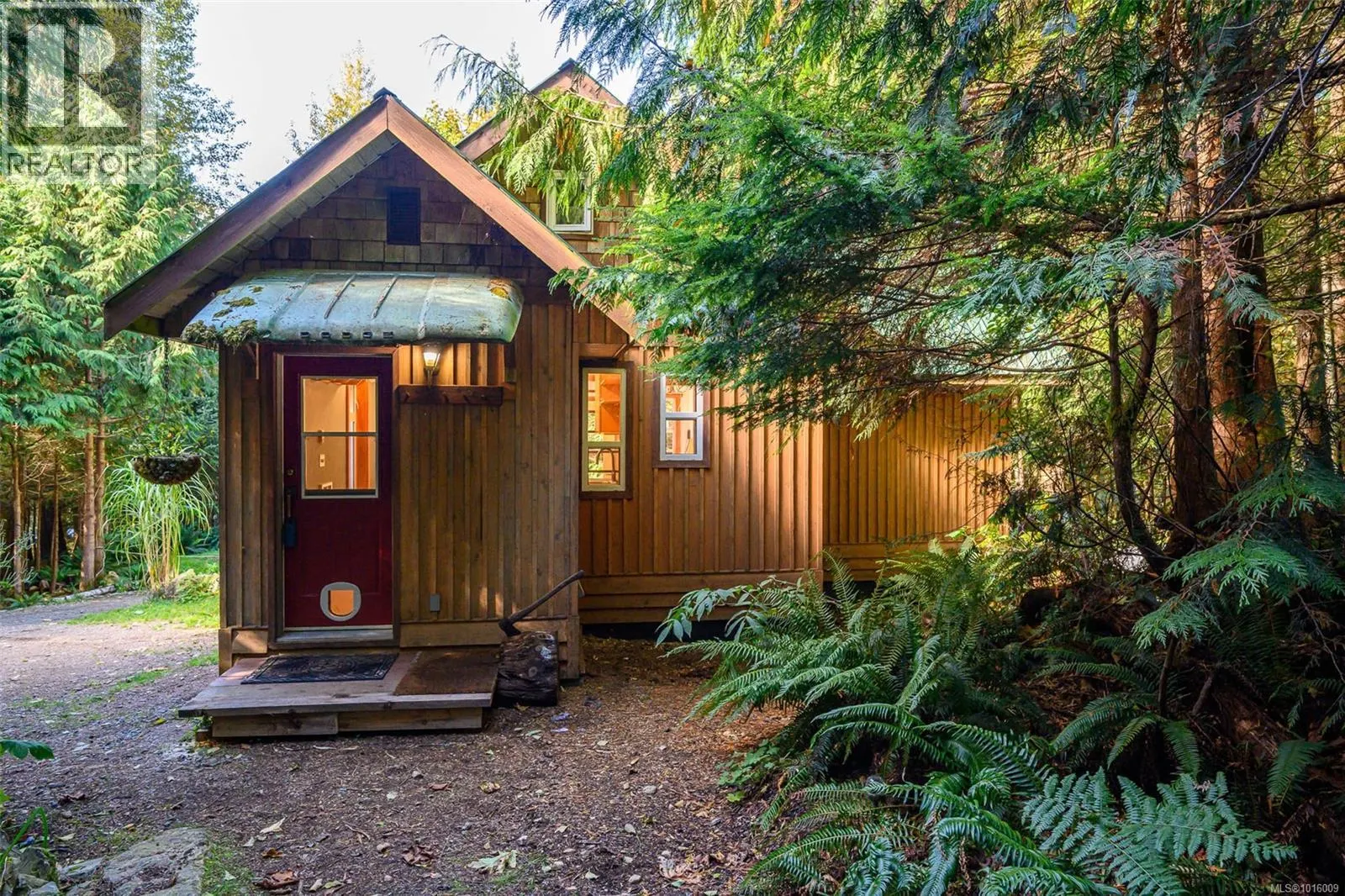 584 Sabre Rd
