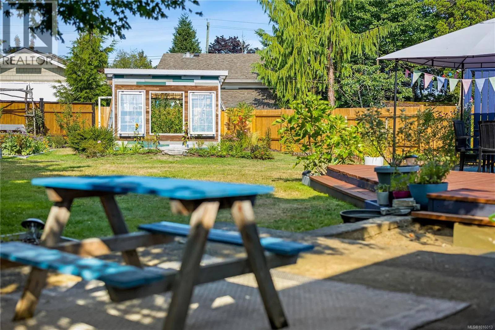 2105 Arnason Rd