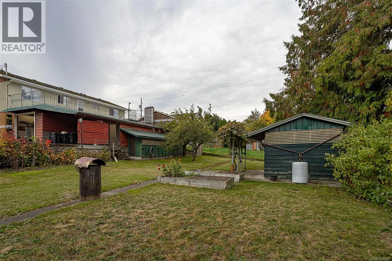 7330 Rossiter Ave SW