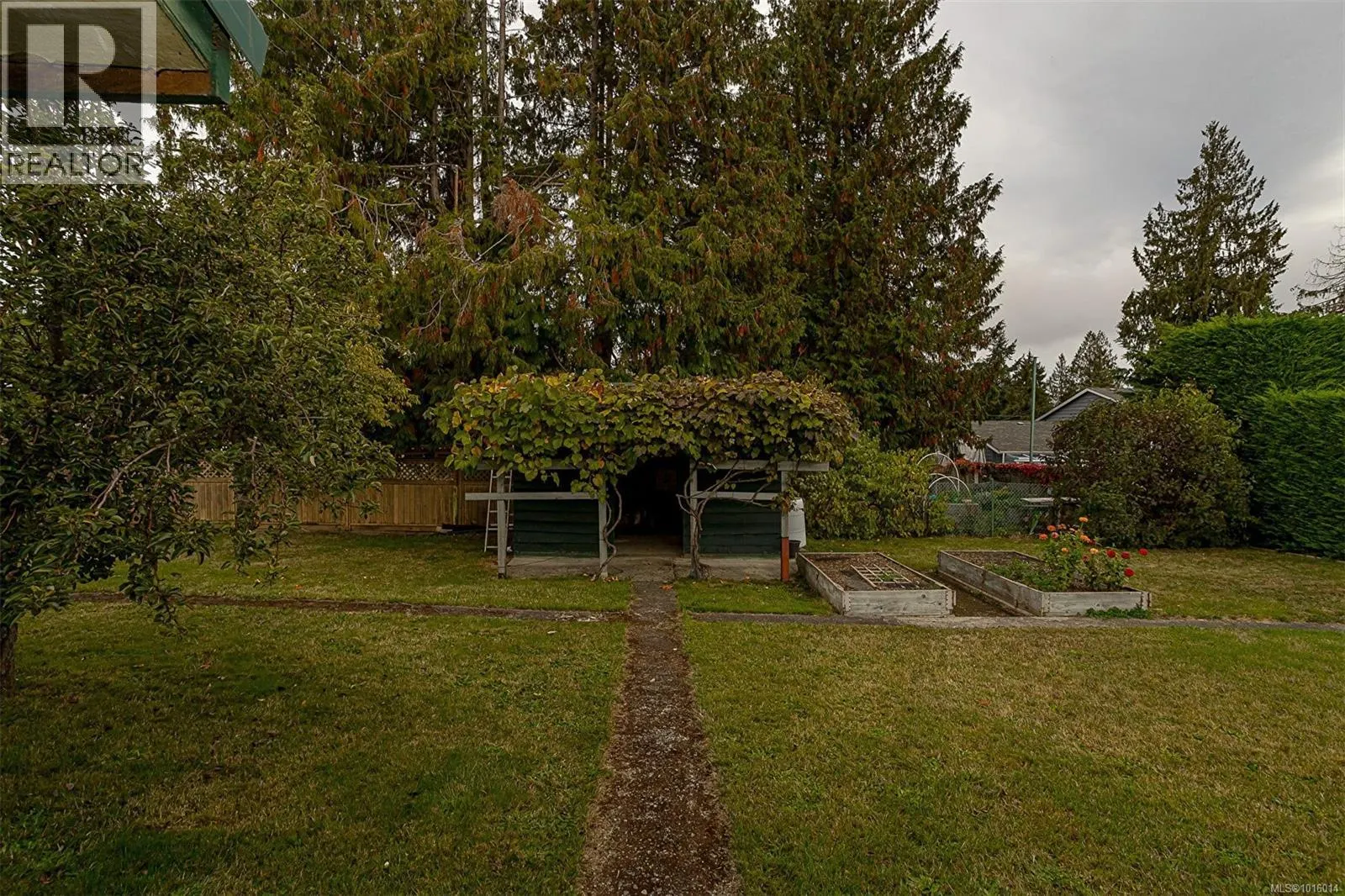 7330 Rossiter Ave SW