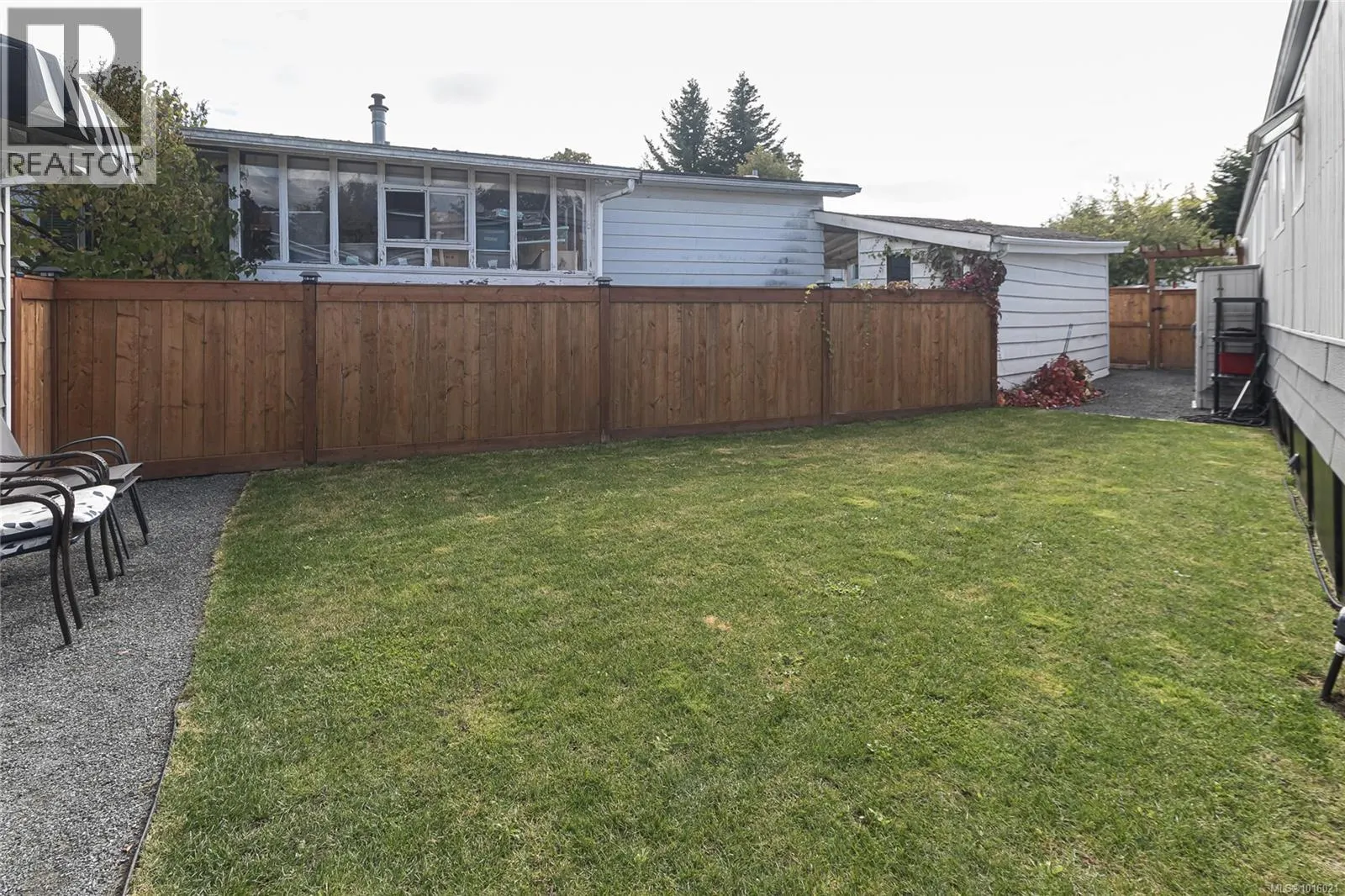32 1498 Admirals Rd