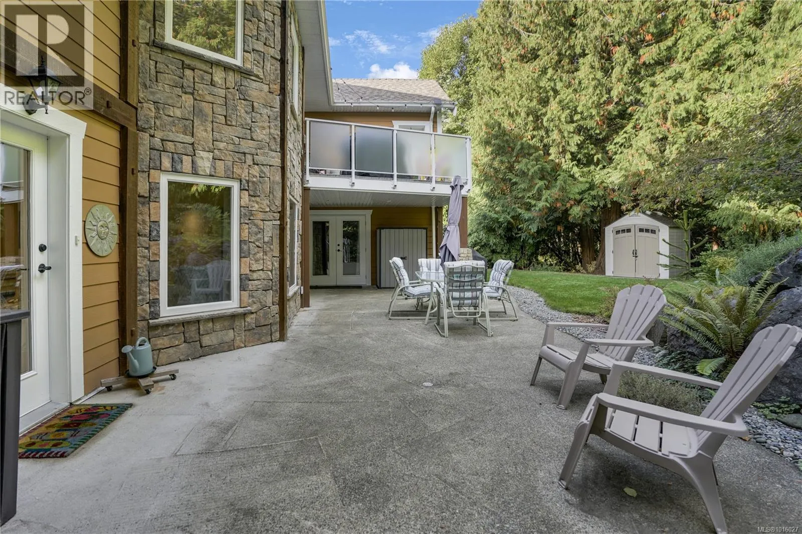 2510 Kinnoull Cres