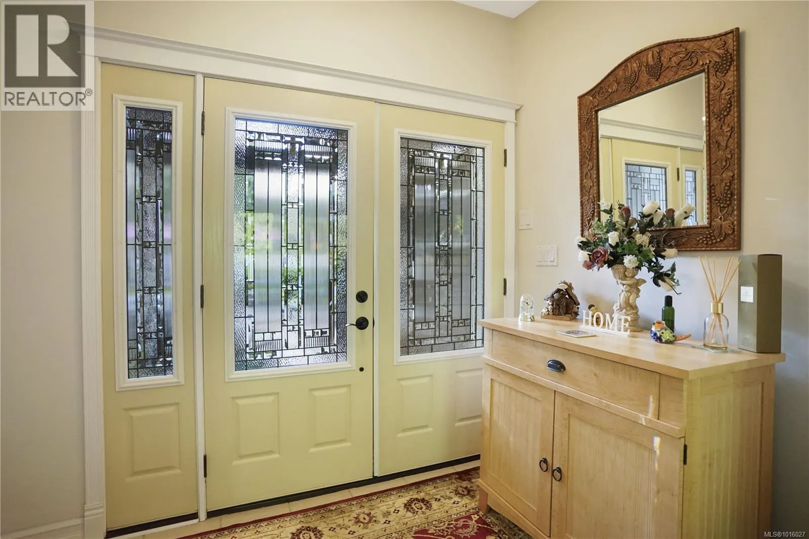 2510 Kinnoull Cres