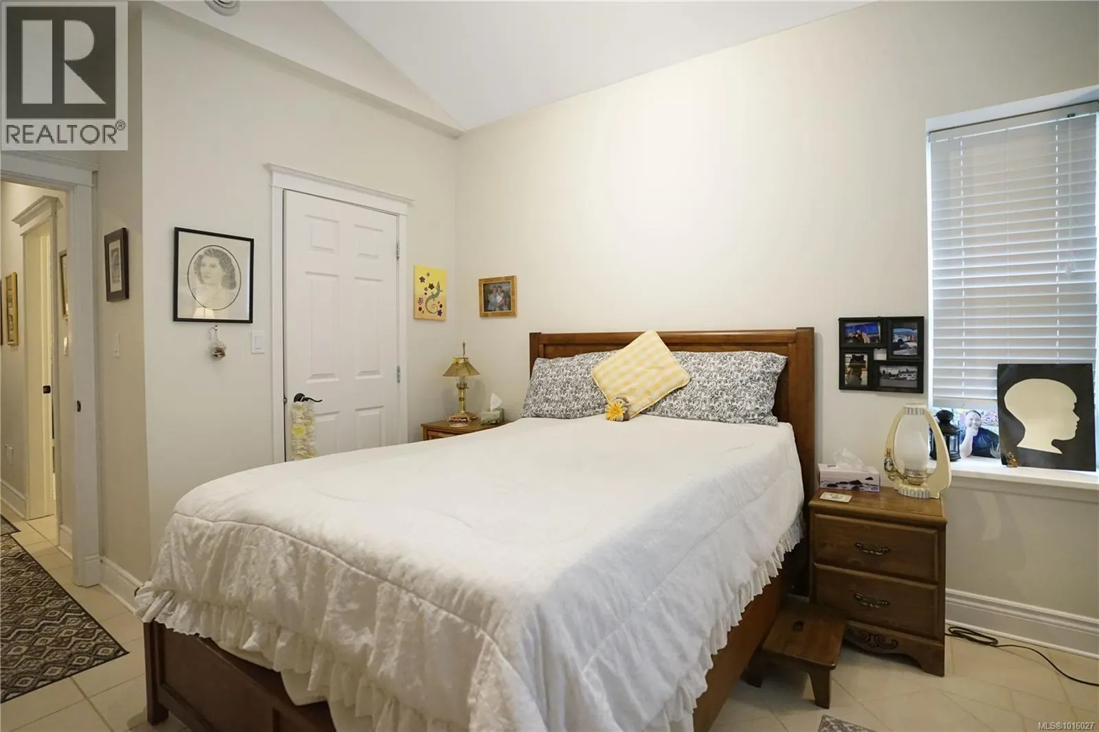 2510 Kinnoull Cres