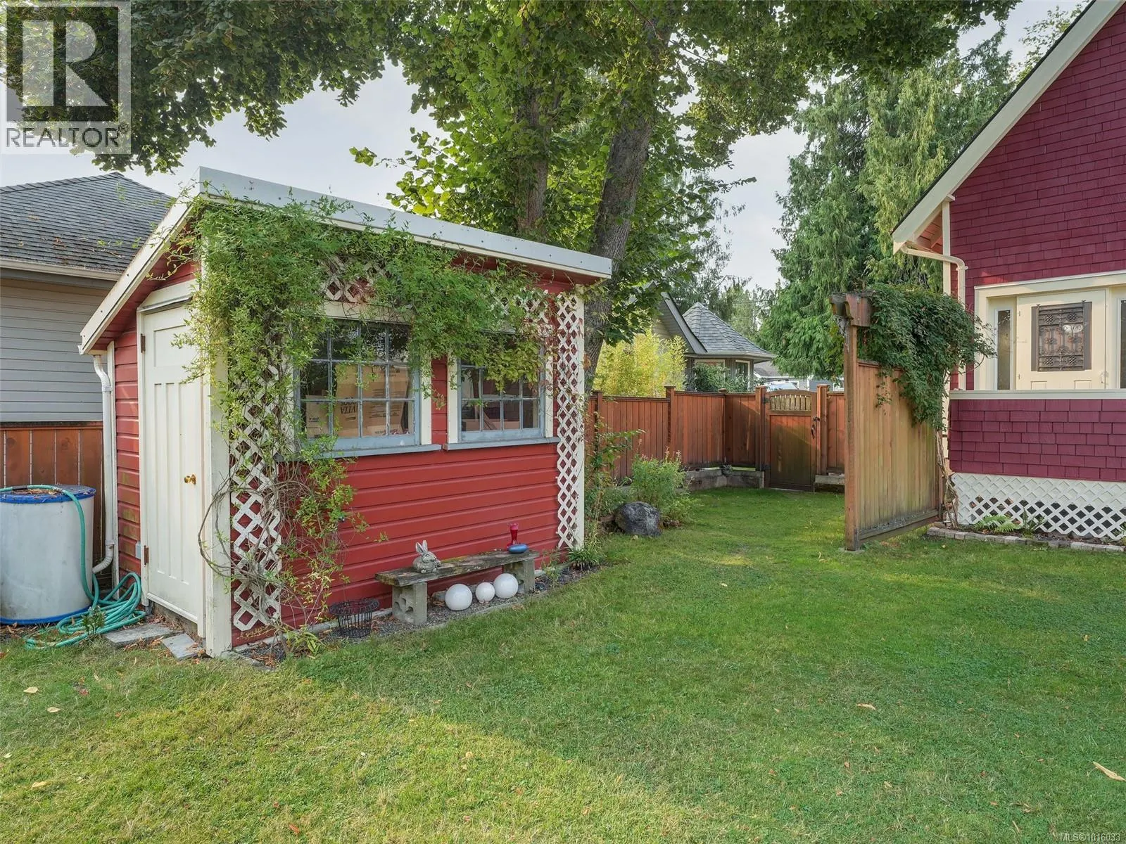576 Obed Ave