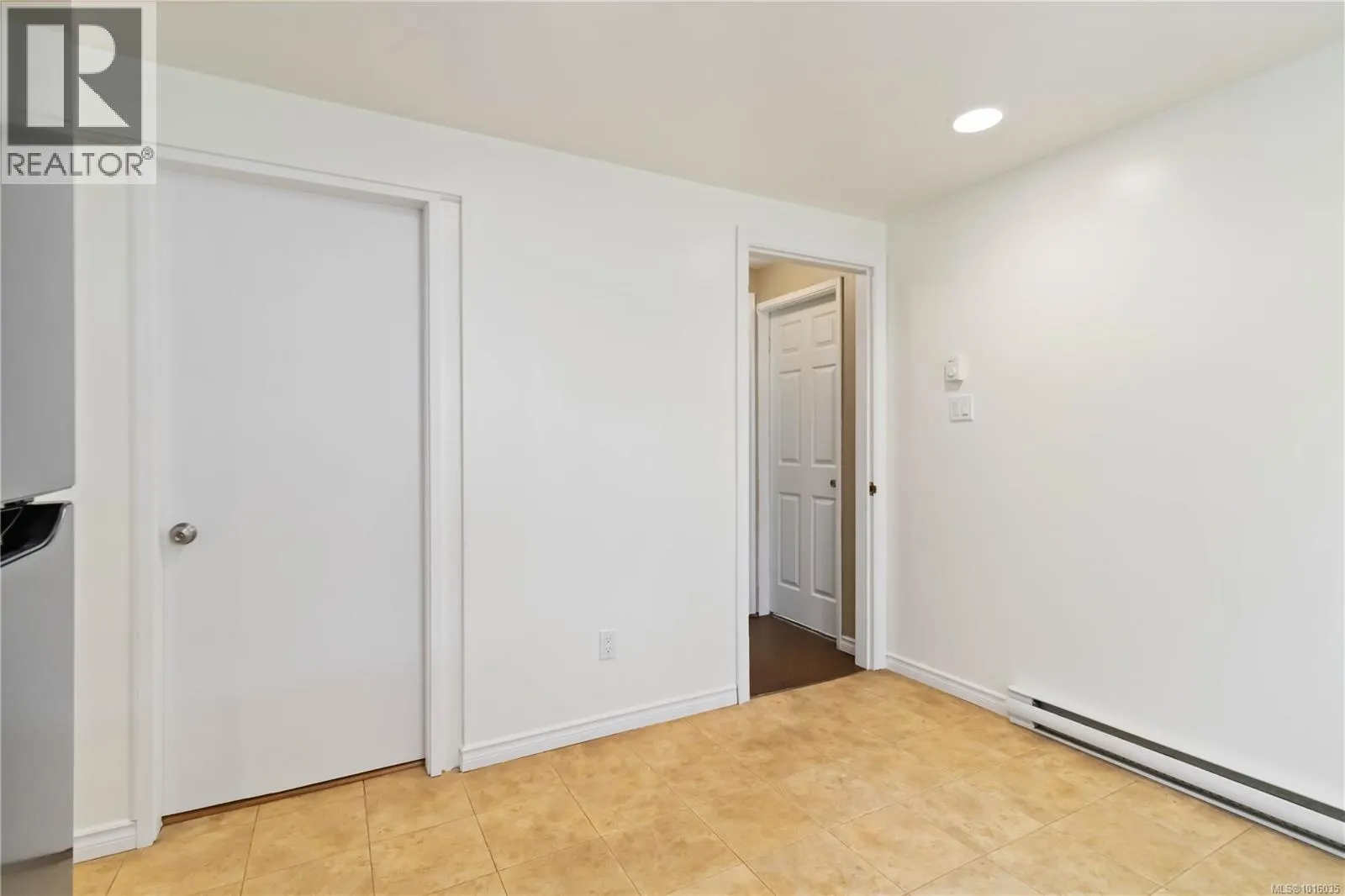 1817 Hartwood Pl