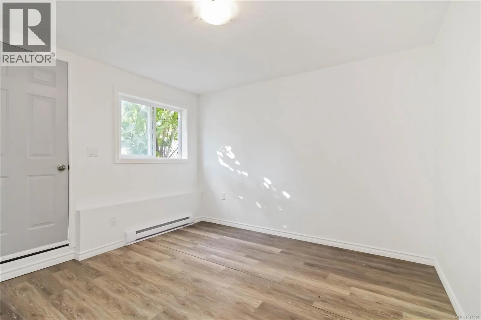 1817 Hartwood Pl
