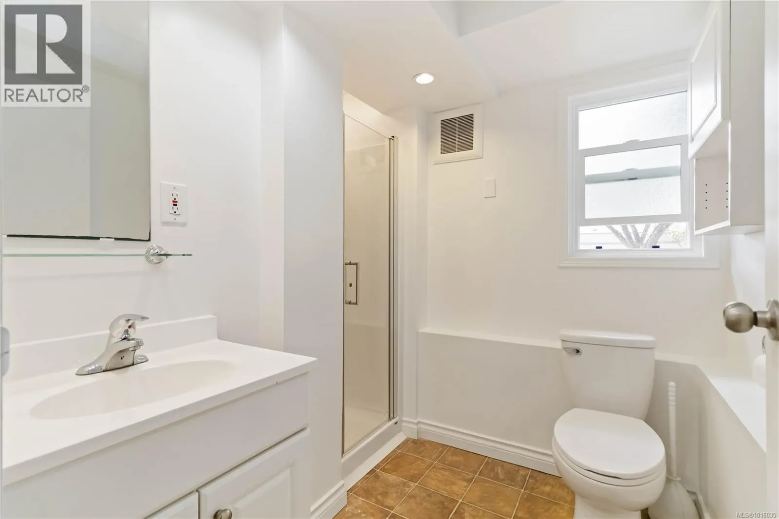1817 Hartwood Pl