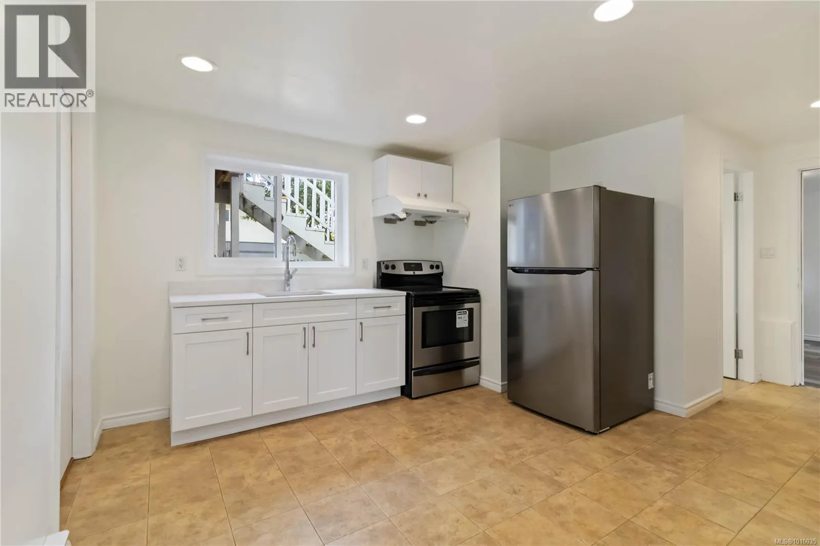 1817 Hartwood Pl