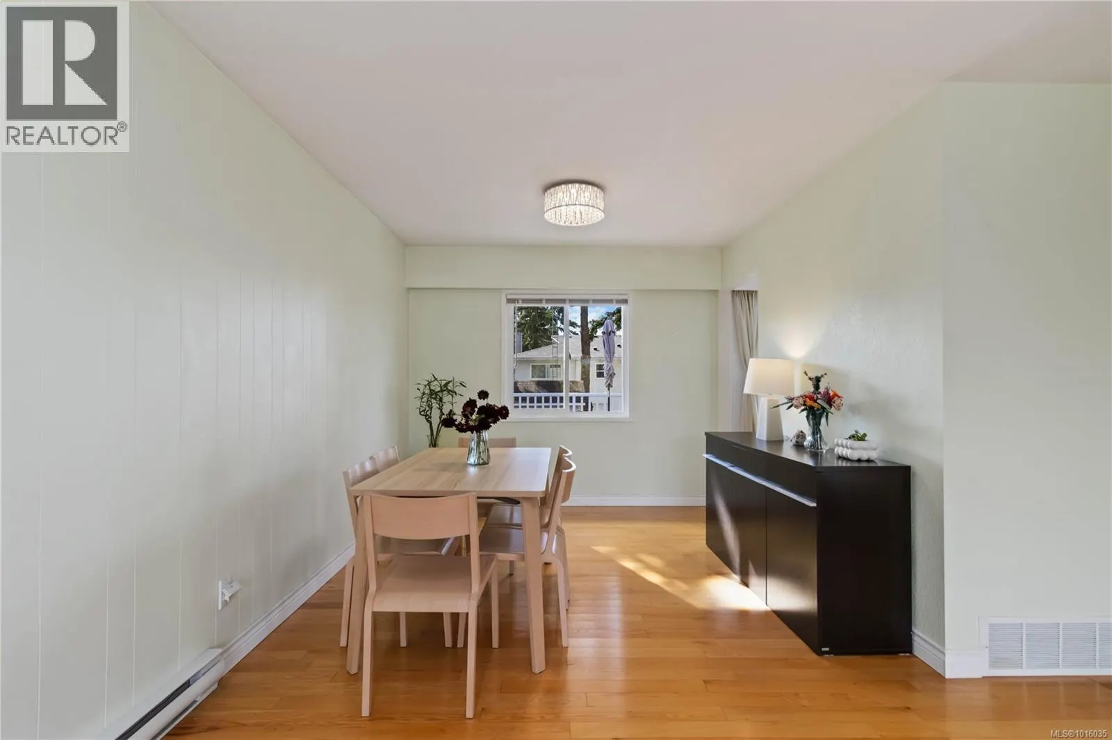 1817 Hartwood Pl