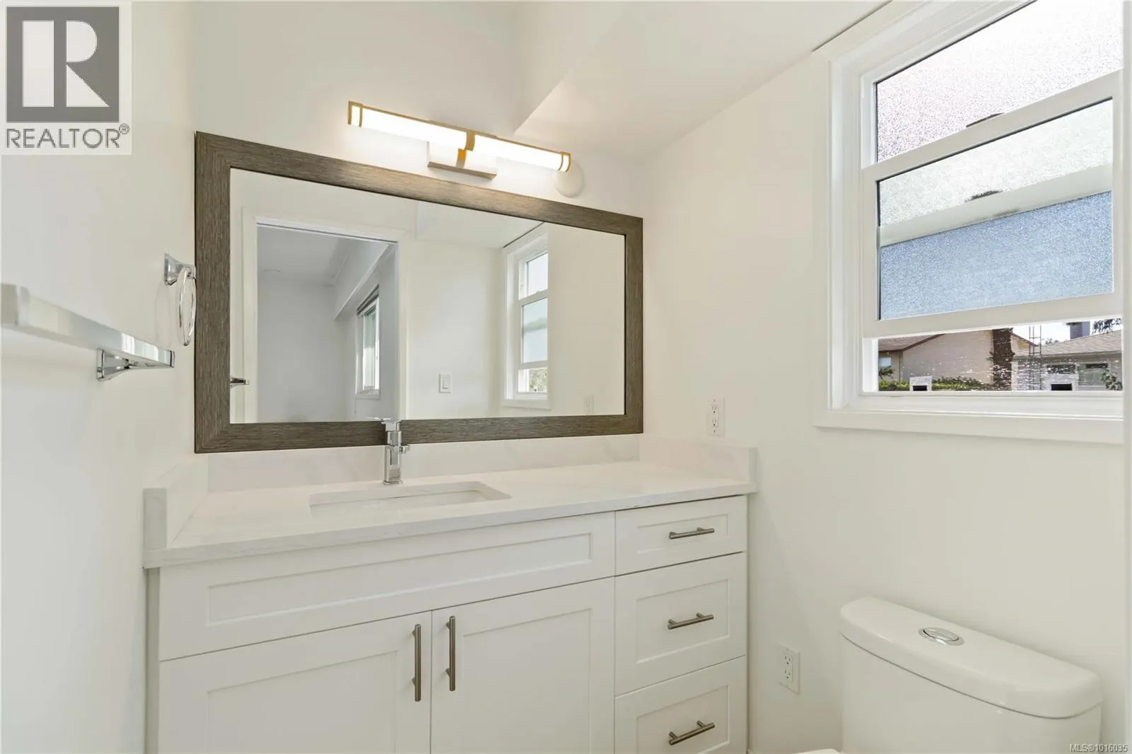 1817 Hartwood Pl