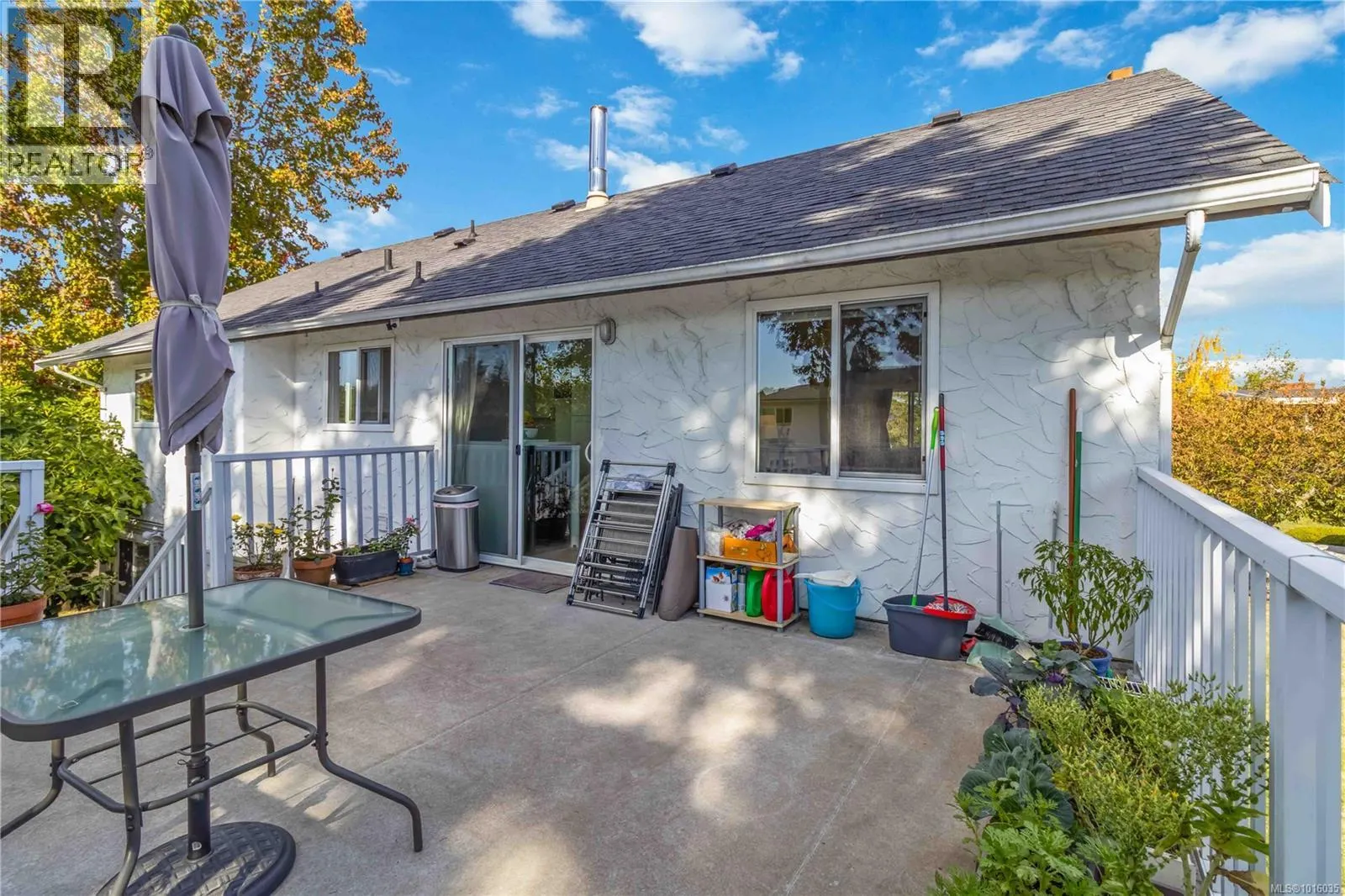 1817 Hartwood Pl