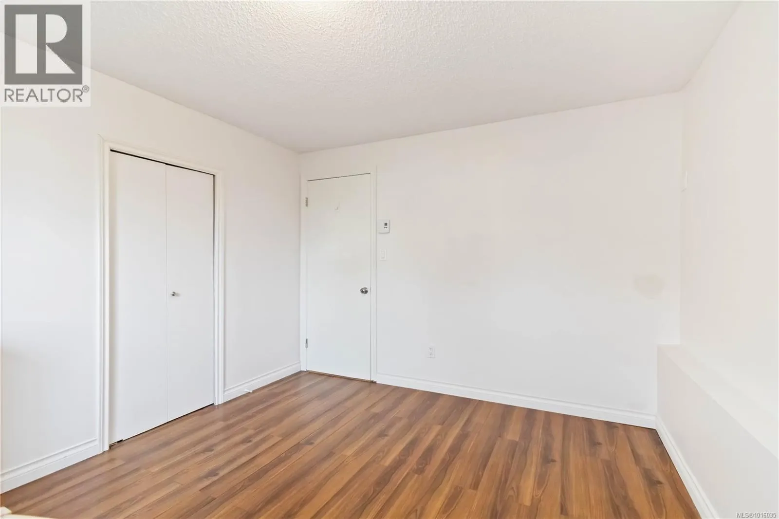 1817 Hartwood Pl