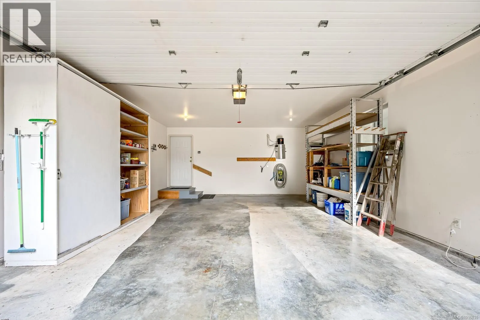 1294 WILLIAMS BEACH Rd