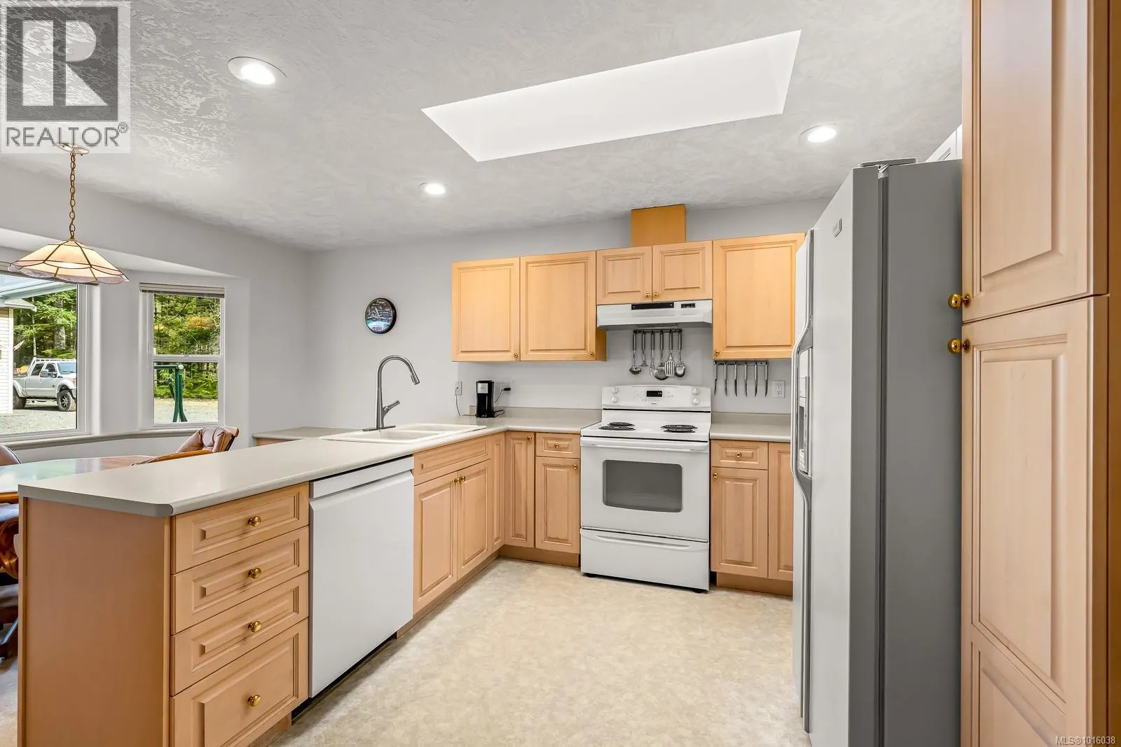 1294 WILLIAMS BEACH Rd