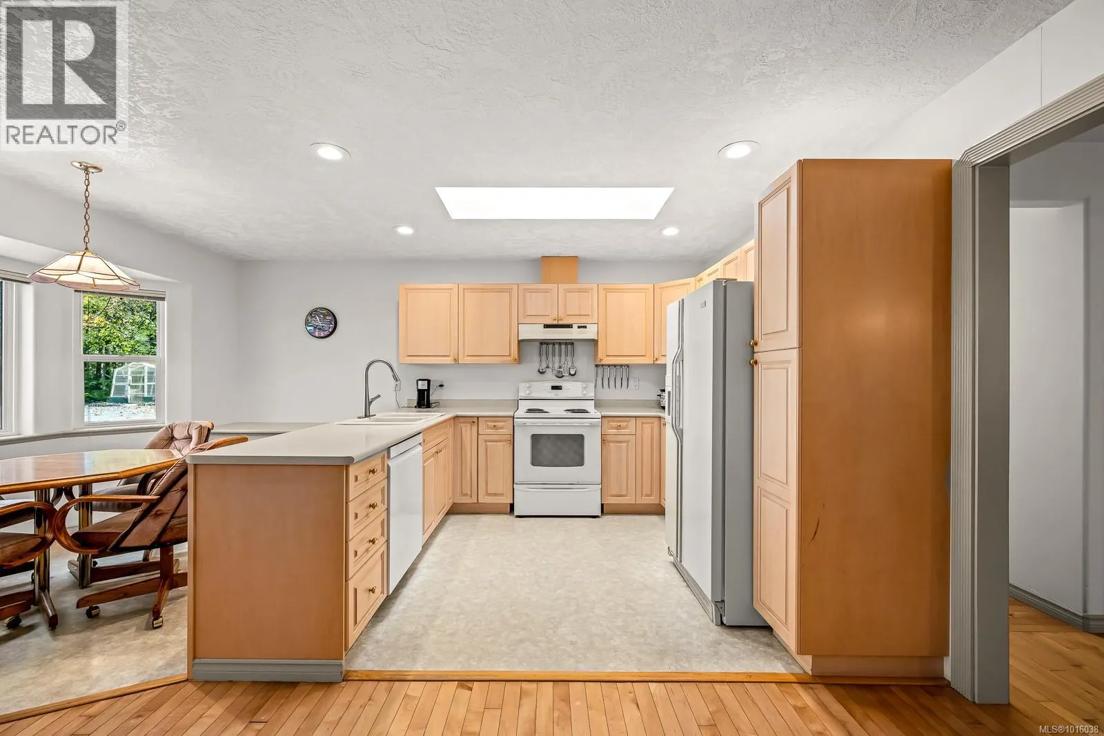 1294 WILLIAMS BEACH Rd