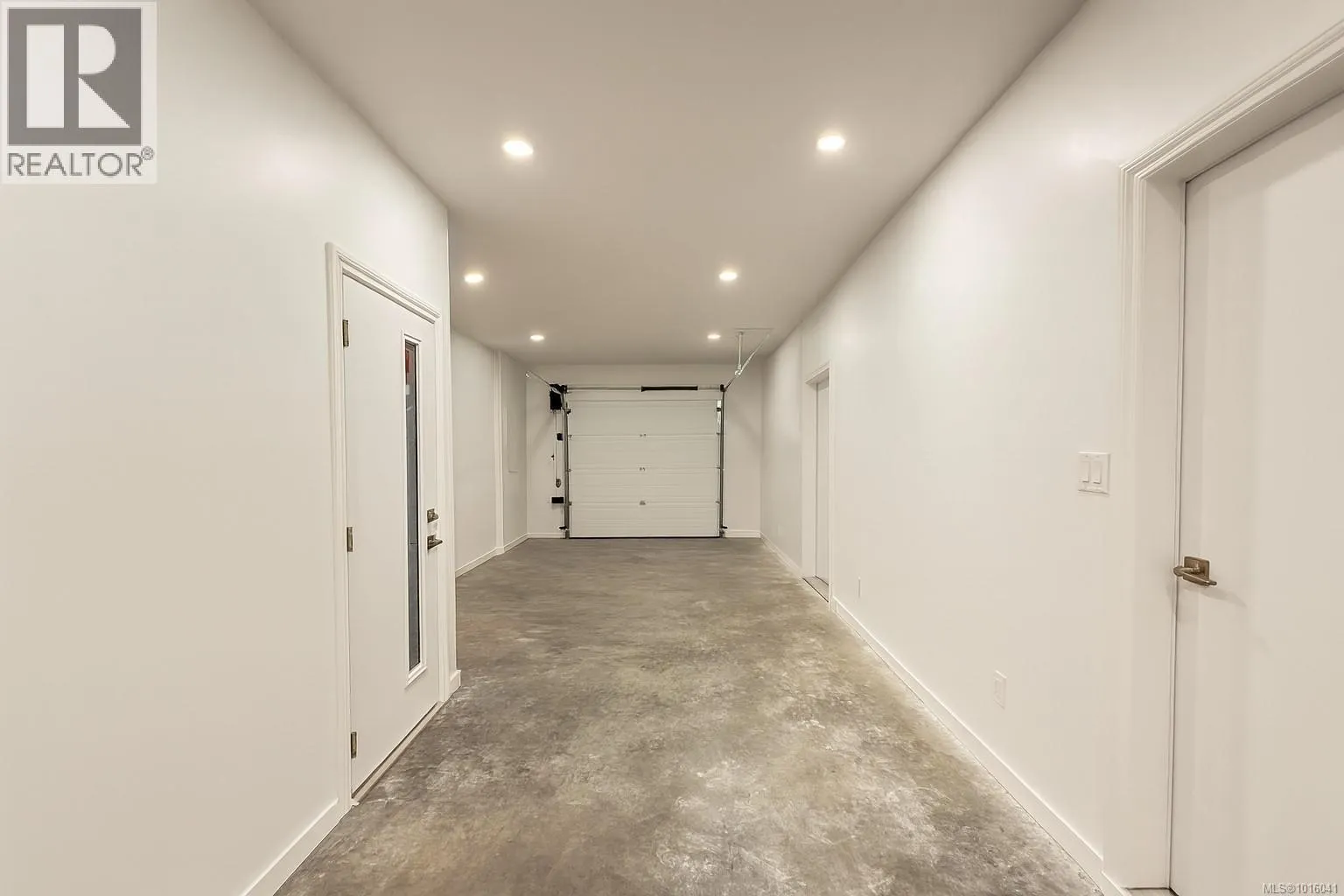 2087 Pioneer Hill Dr