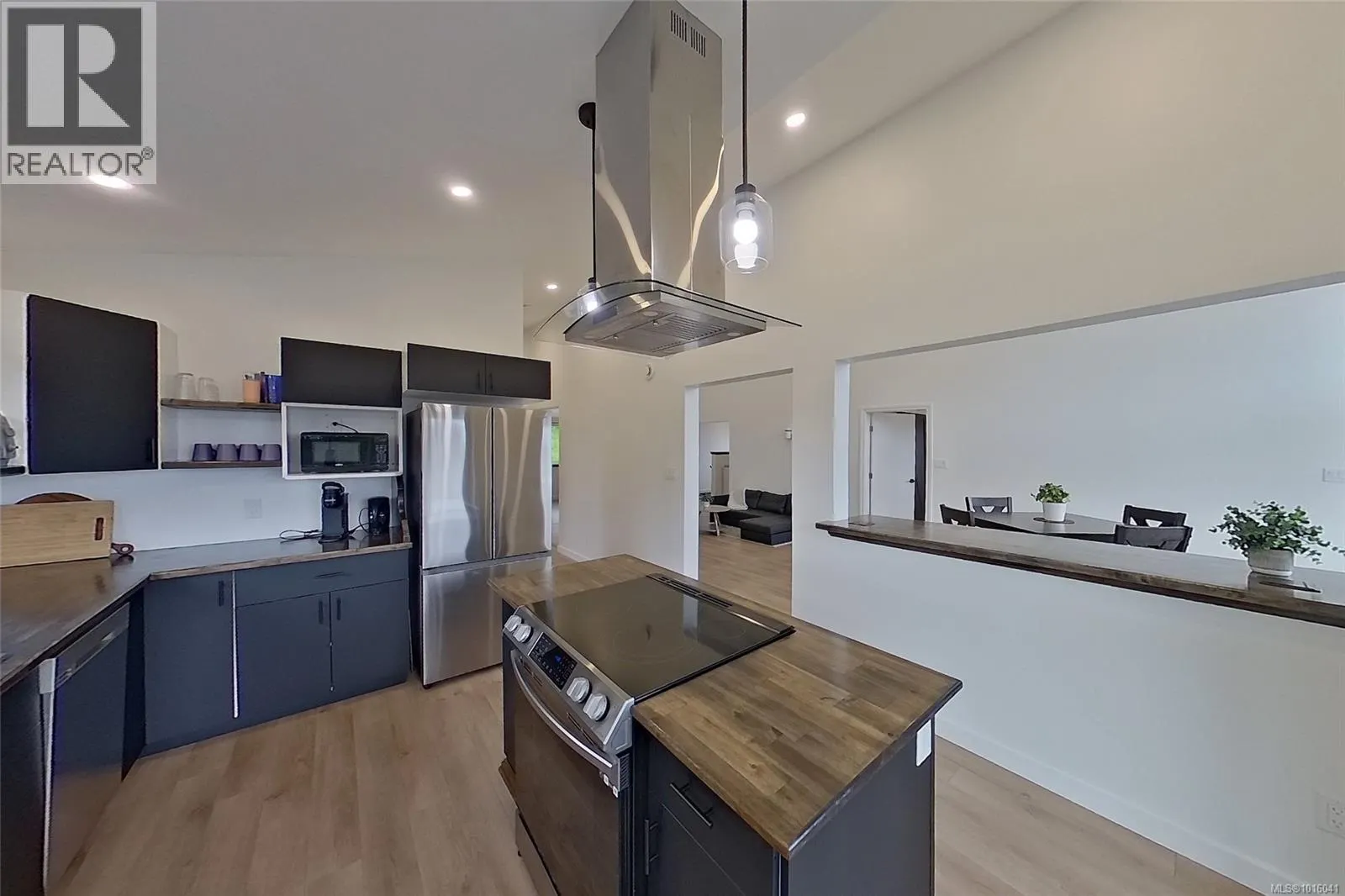 2087 Pioneer Hill Dr